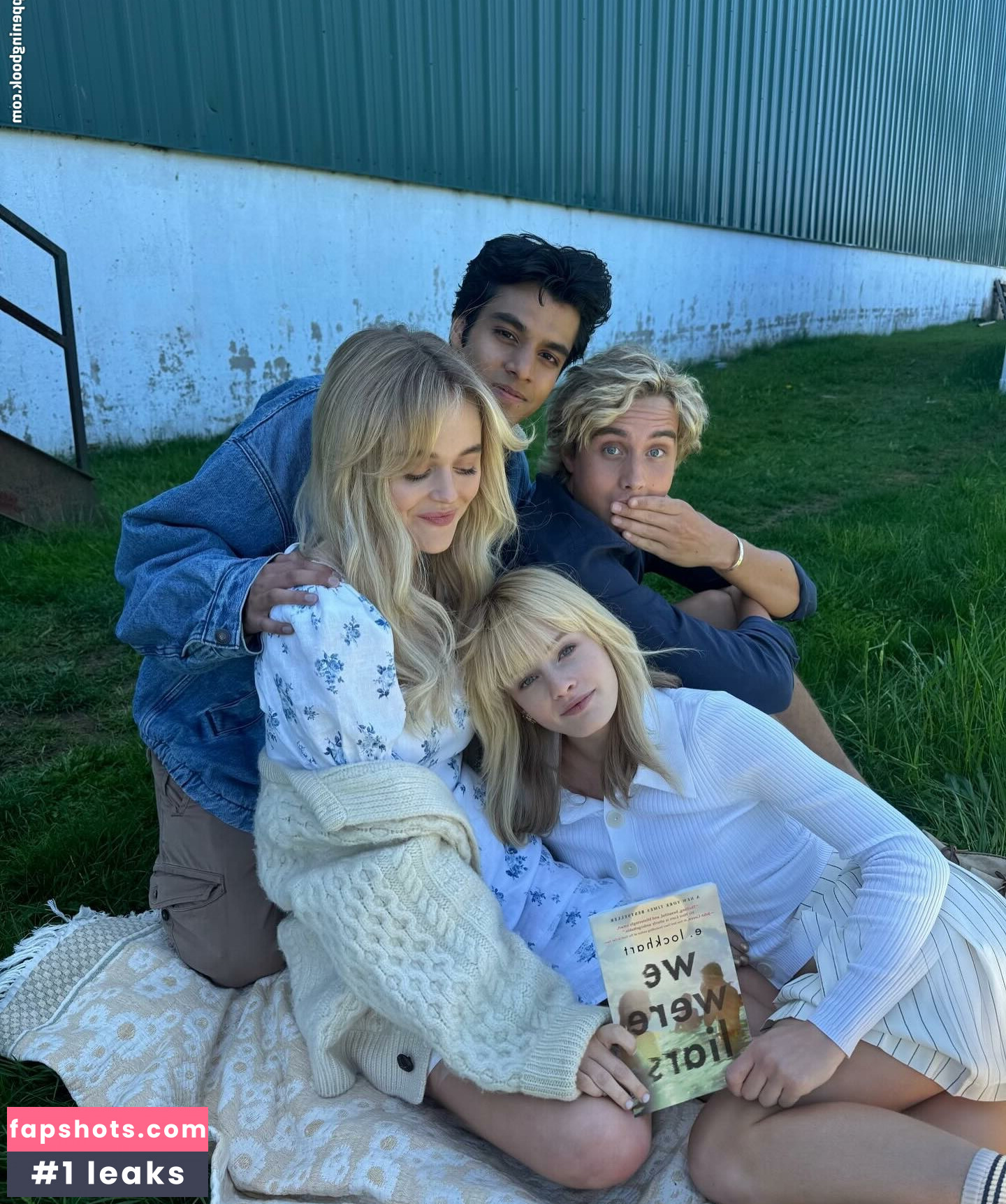 Emily Lind gallery photo #2