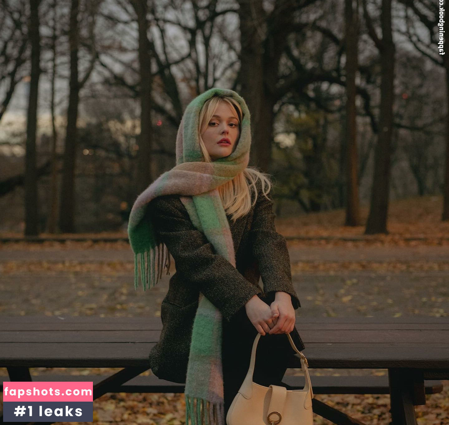 Emily Lind gallery photo #47