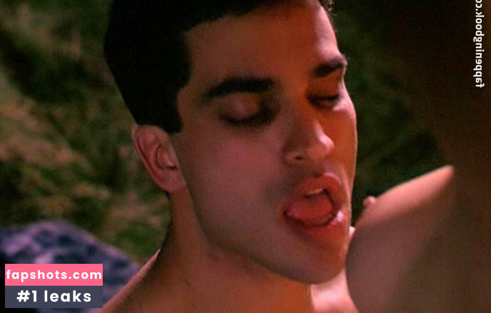 Emily Lloyd gallery photo #10