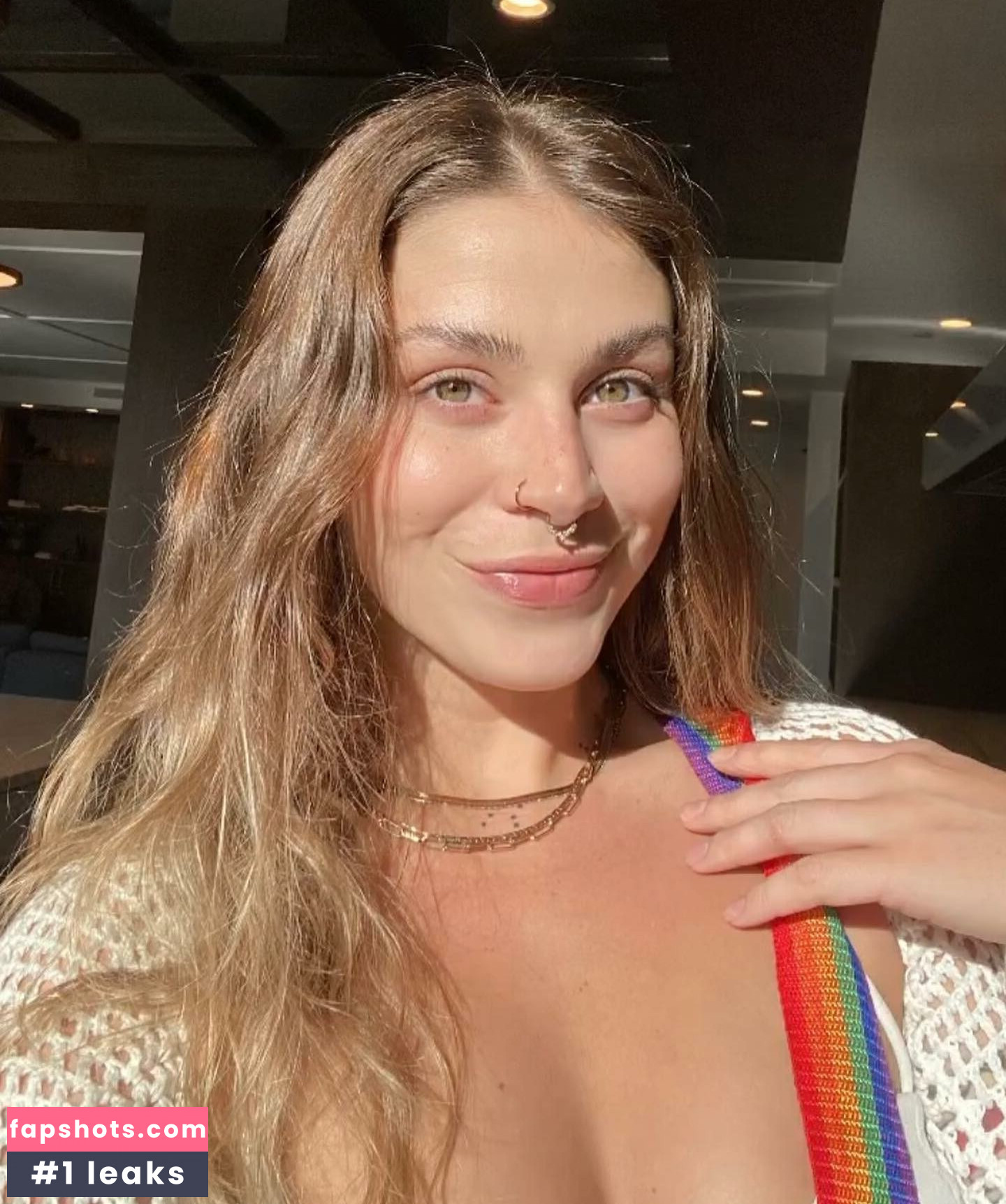 Emily Mello gallery photo #2