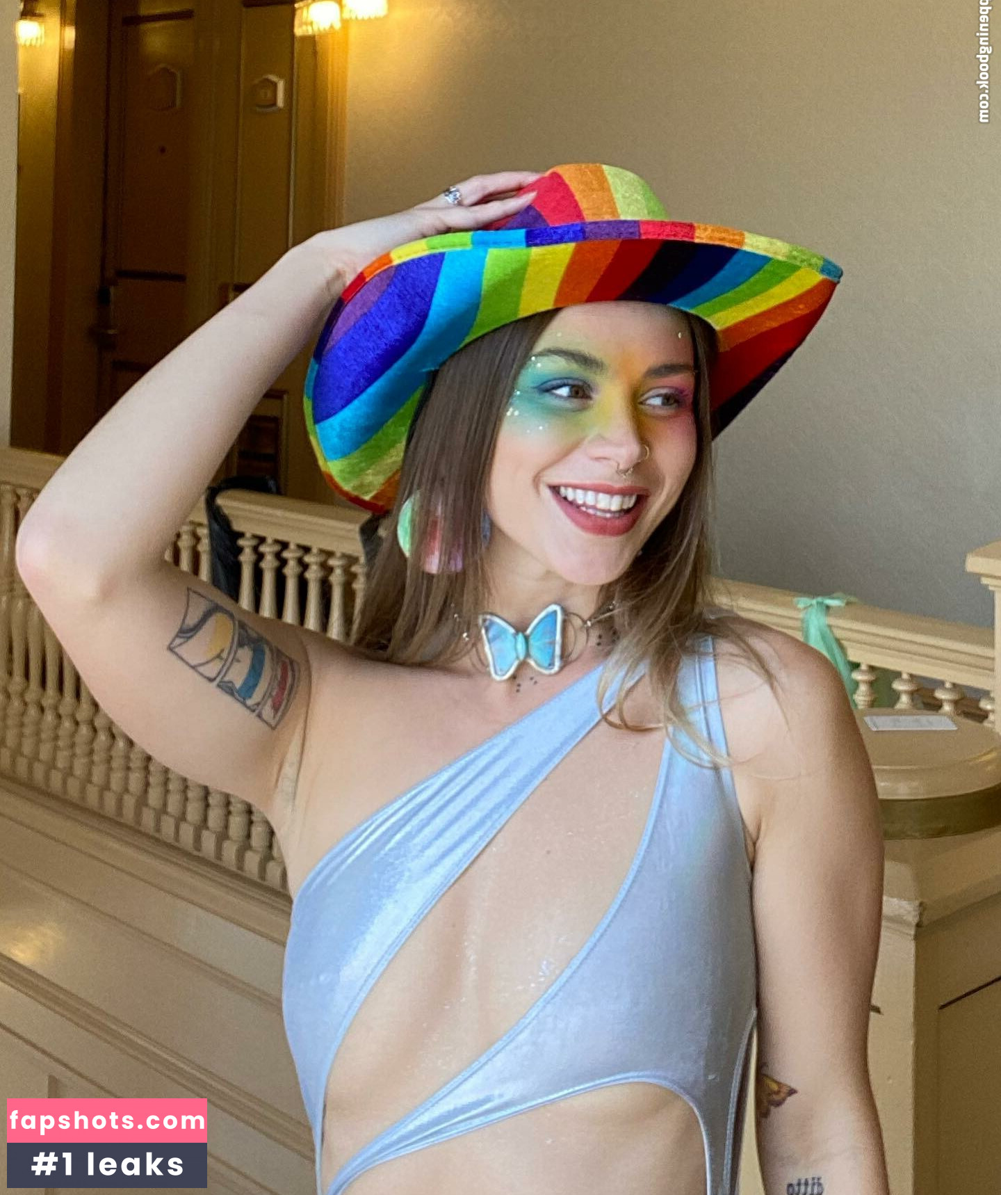 Emily Mello gallery photo #7