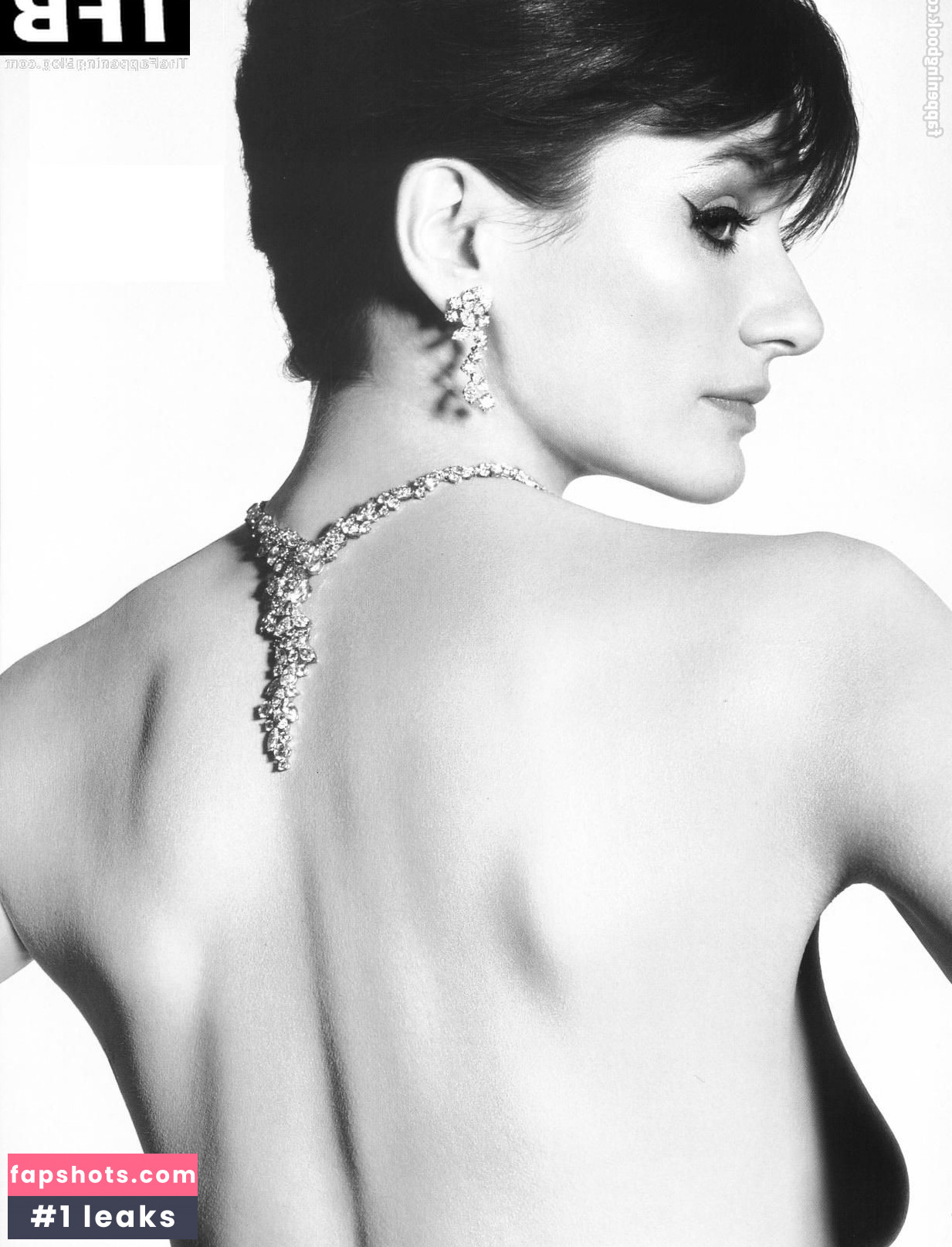 Emily Mortimer gallery photo #44