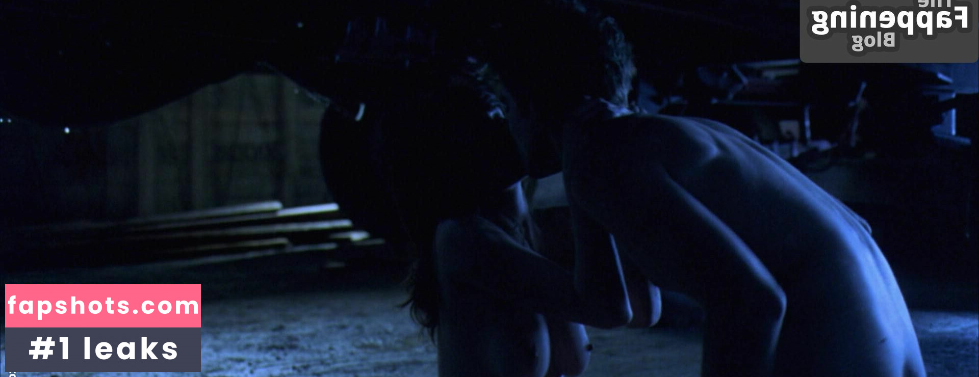 Emily Mortimer gallery photo #10