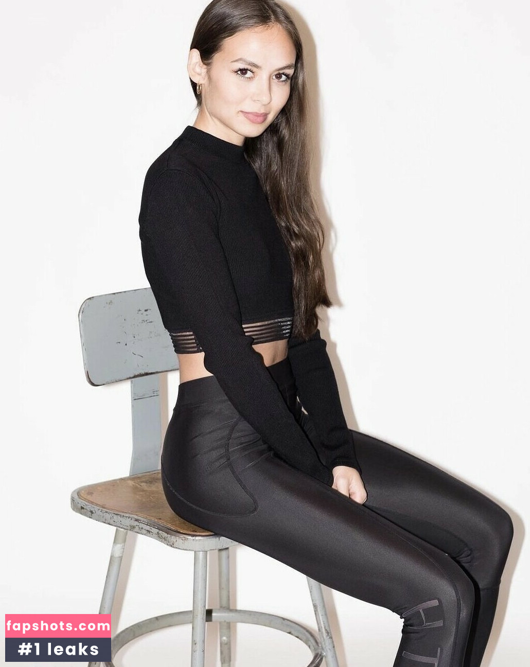 Emily Oberg Nude Leaks OnlyFans Photos #13 - Fapshots