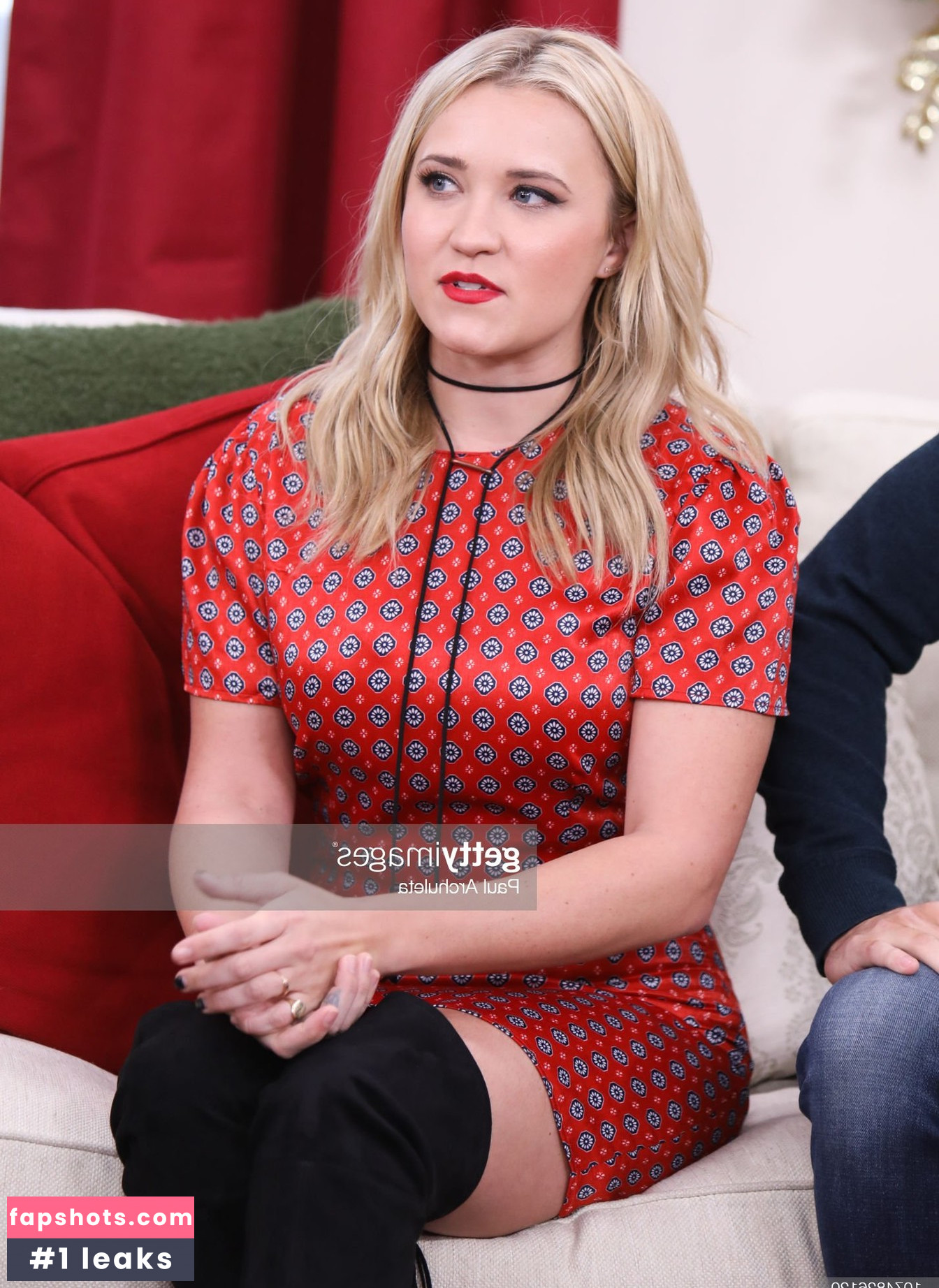 Emily Osment gallery photo #109