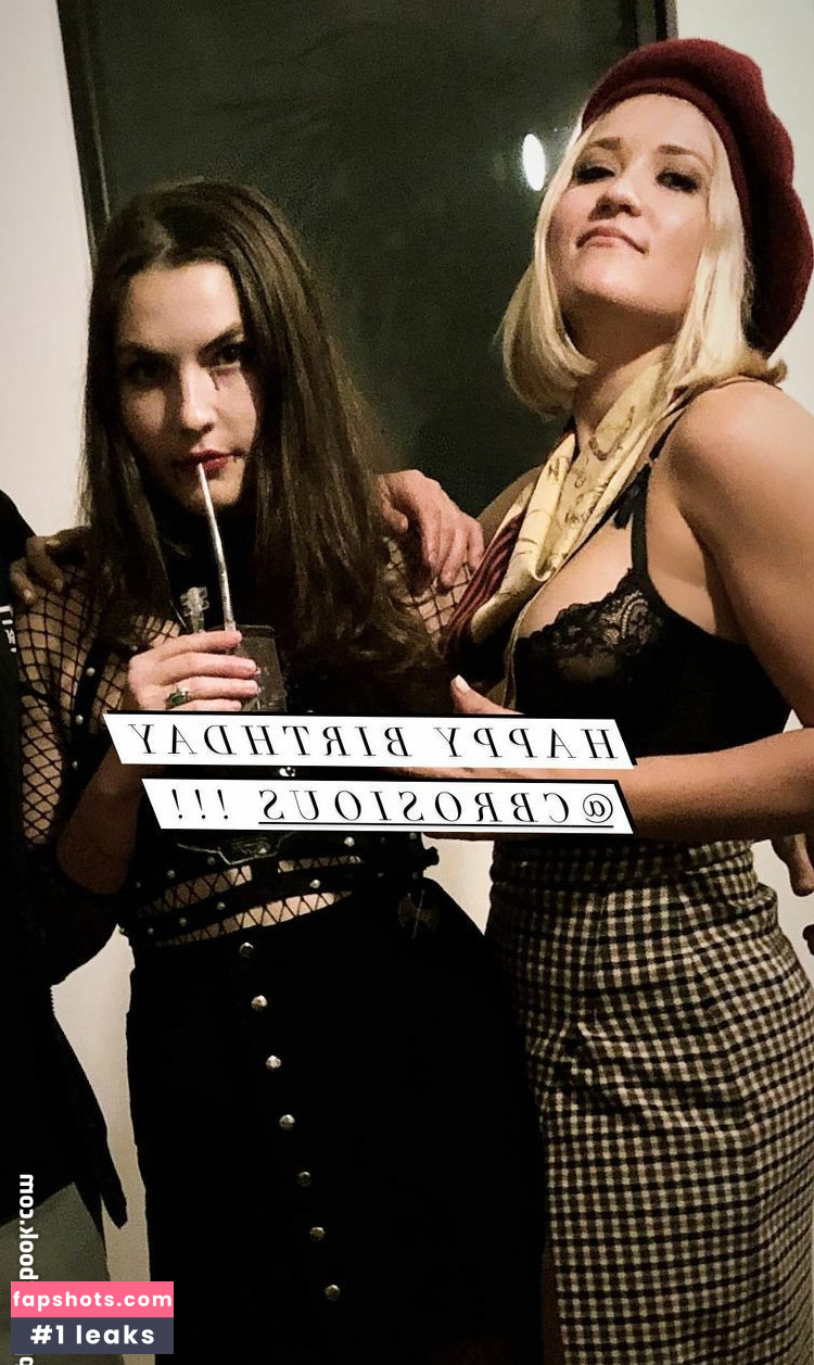 Emily Osment gallery photo #113