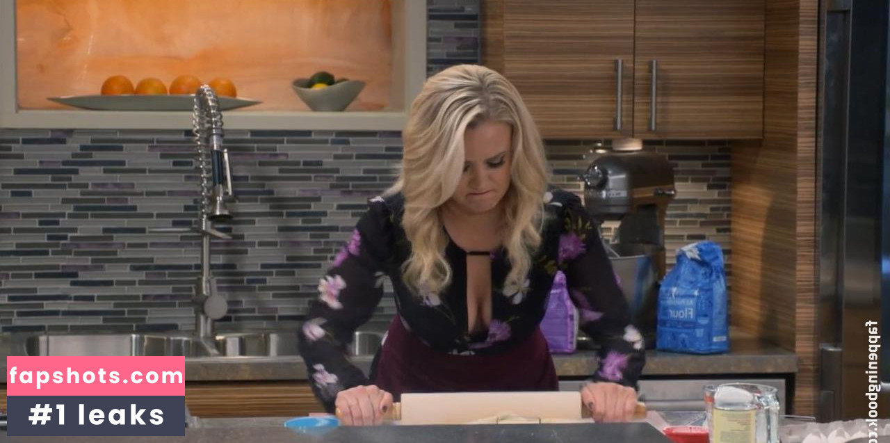 Emily Osment gallery photo #144