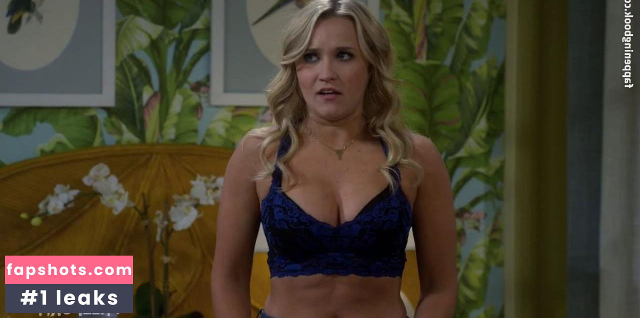 Emily Osment gallery photo #152