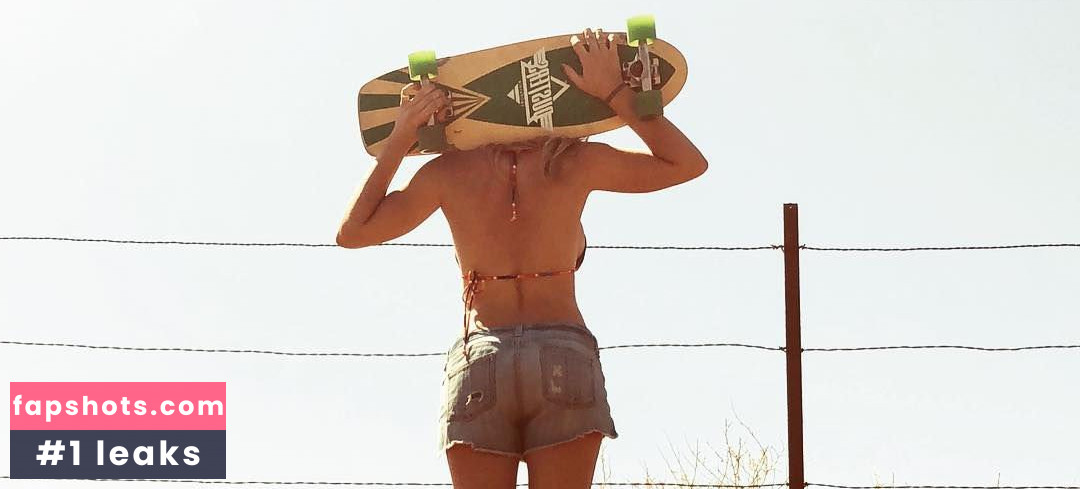 Emily Osment gallery photo #167