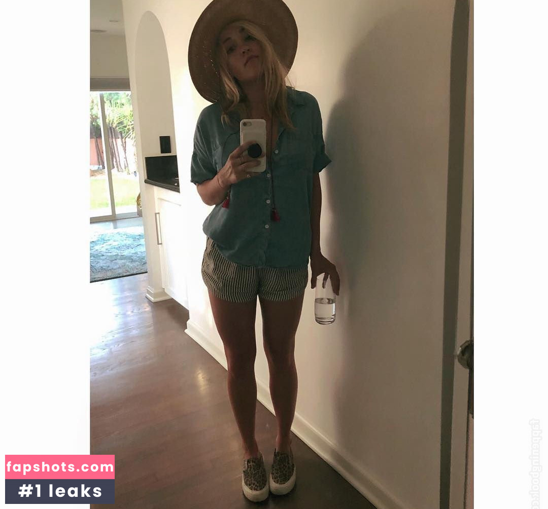 Emily Osment gallery photo #174