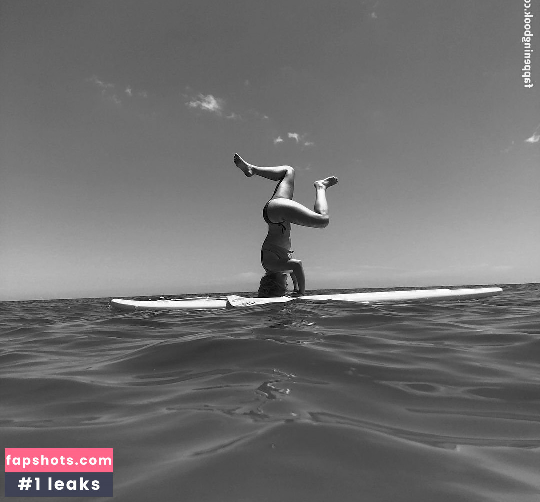 Emily Osment gallery photo #177