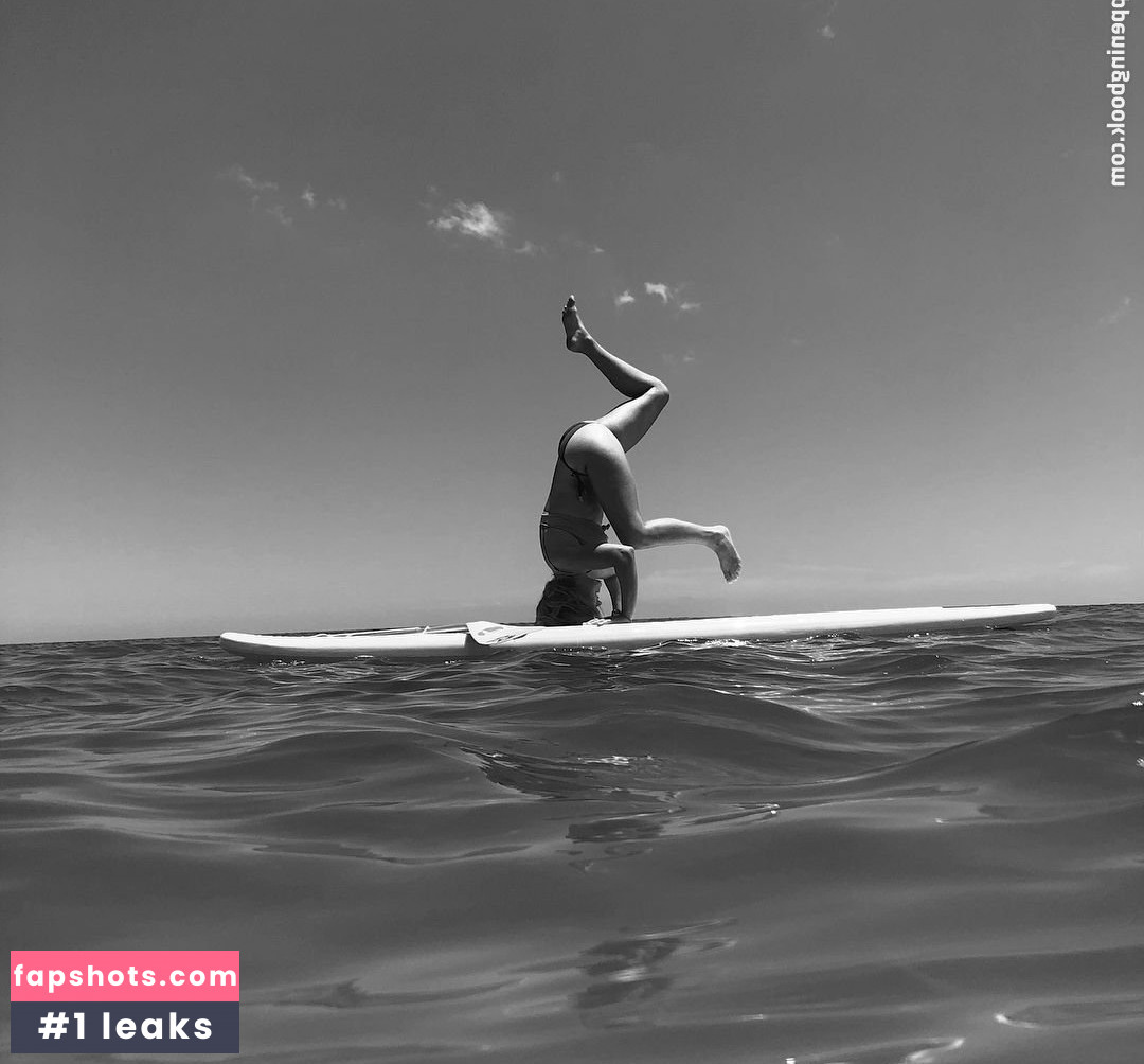 Emily Osment gallery photo #178