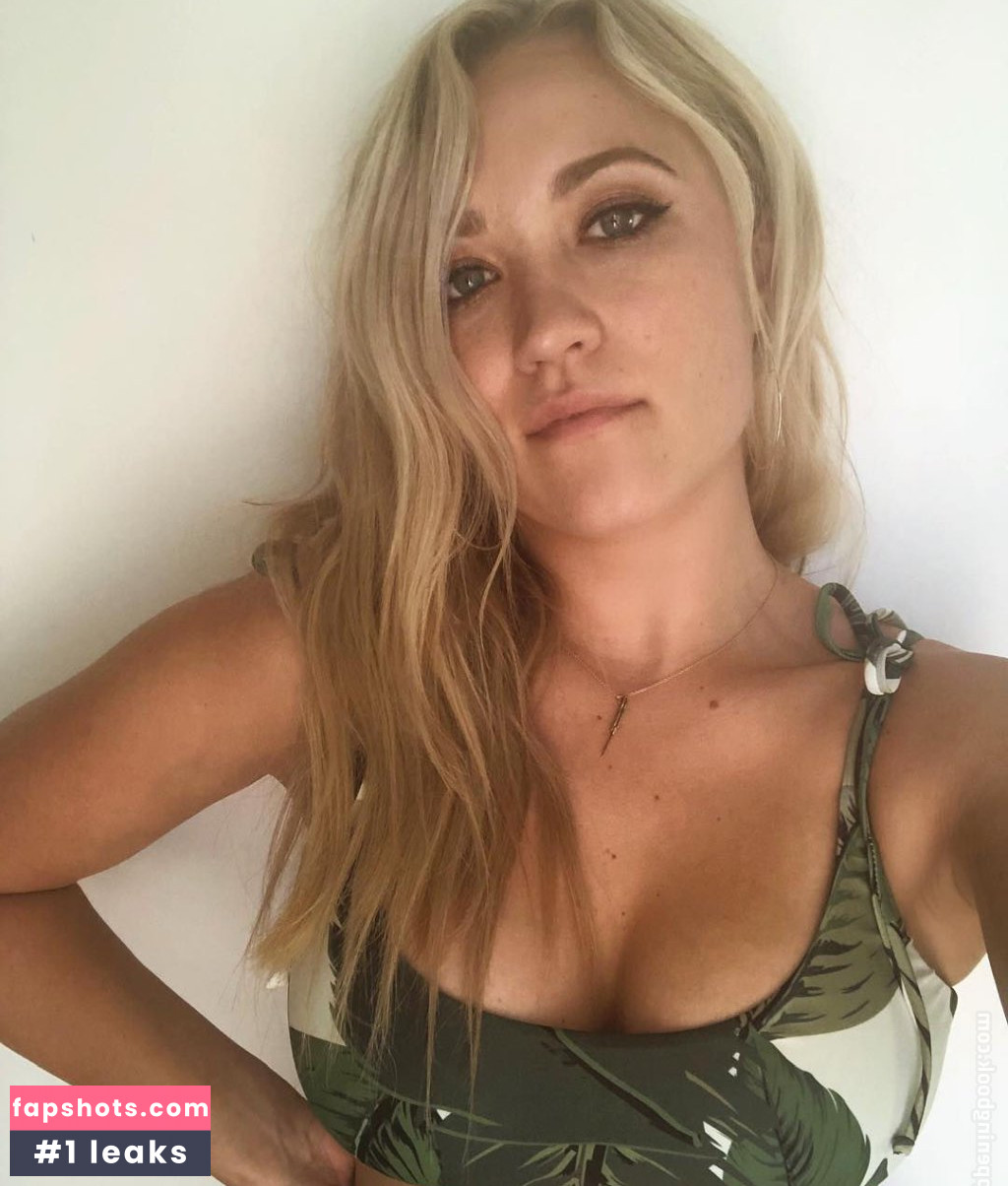 Emily Osment gallery photo #189