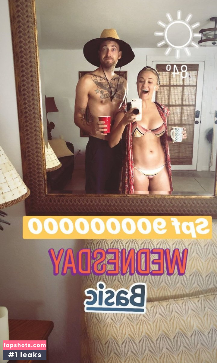 Emily Osment gallery photo #195