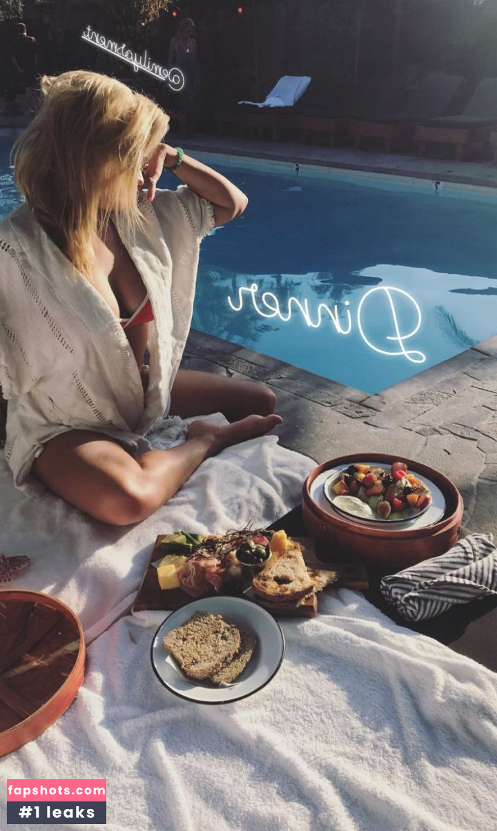 Emily Osment gallery photo #196