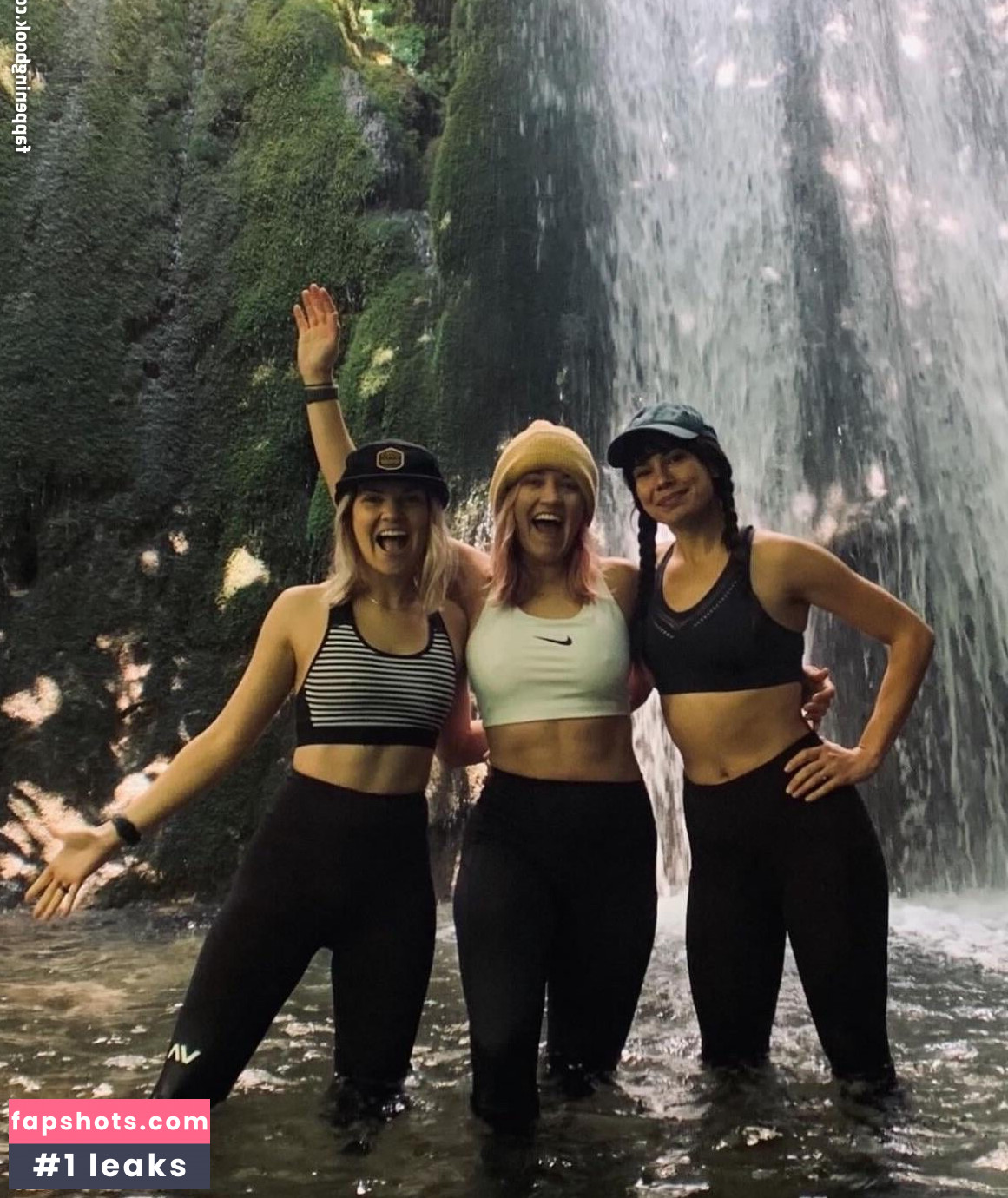 Emily Osment gallery photo #50