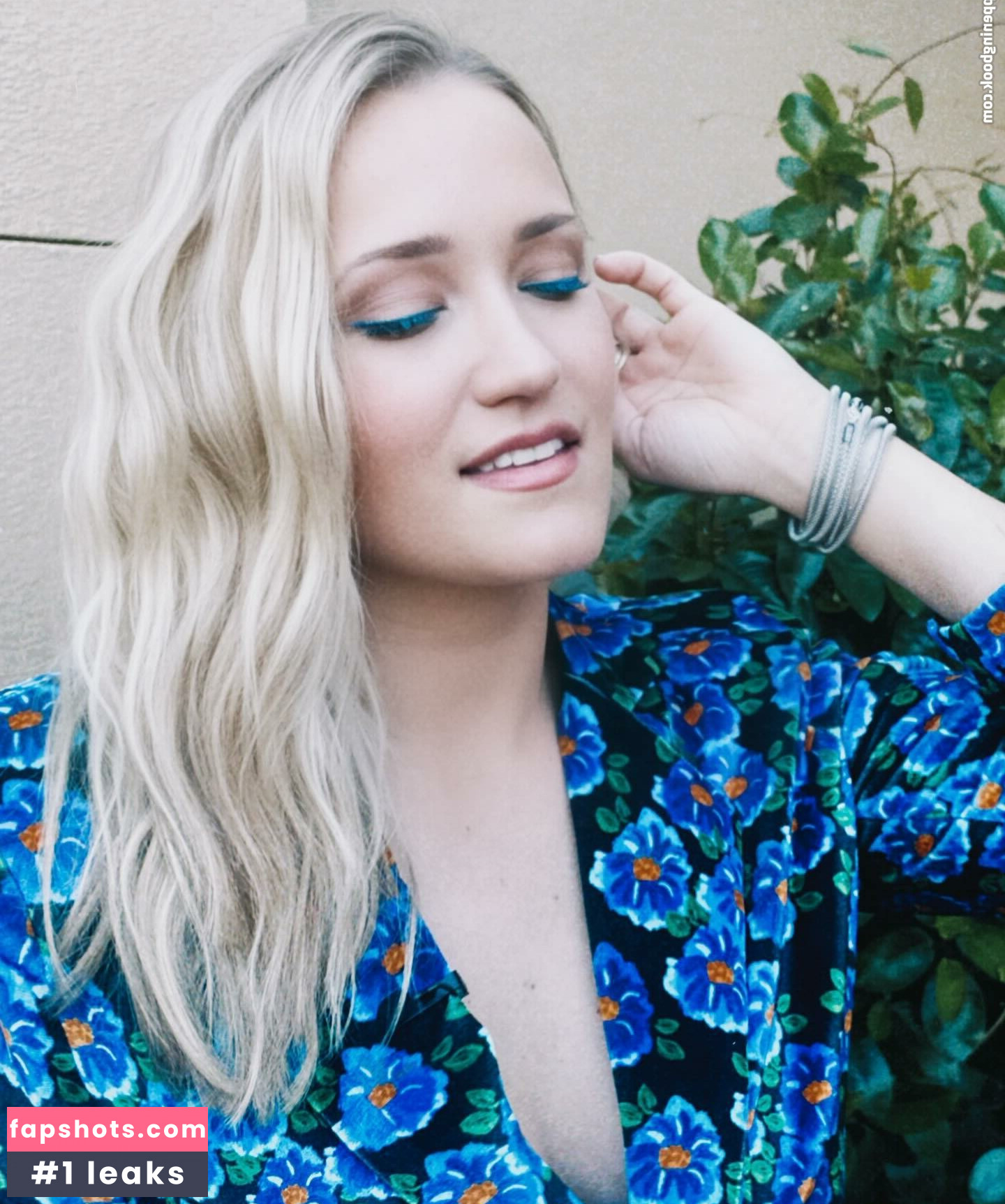 Emily Osment gallery photo #60