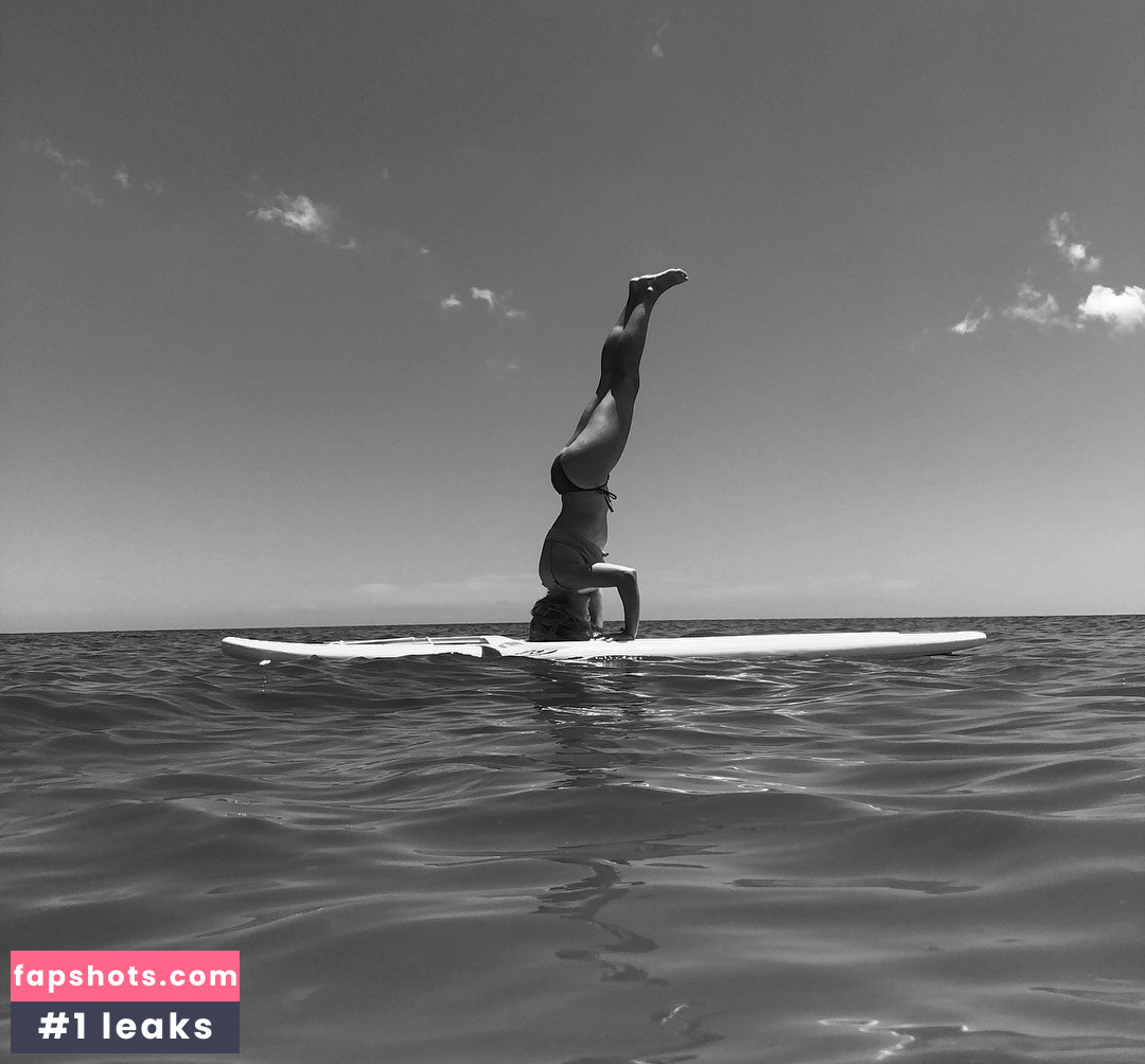 Emily Osment gallery photo #86