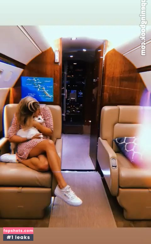 Emily Osment gallery photo #87