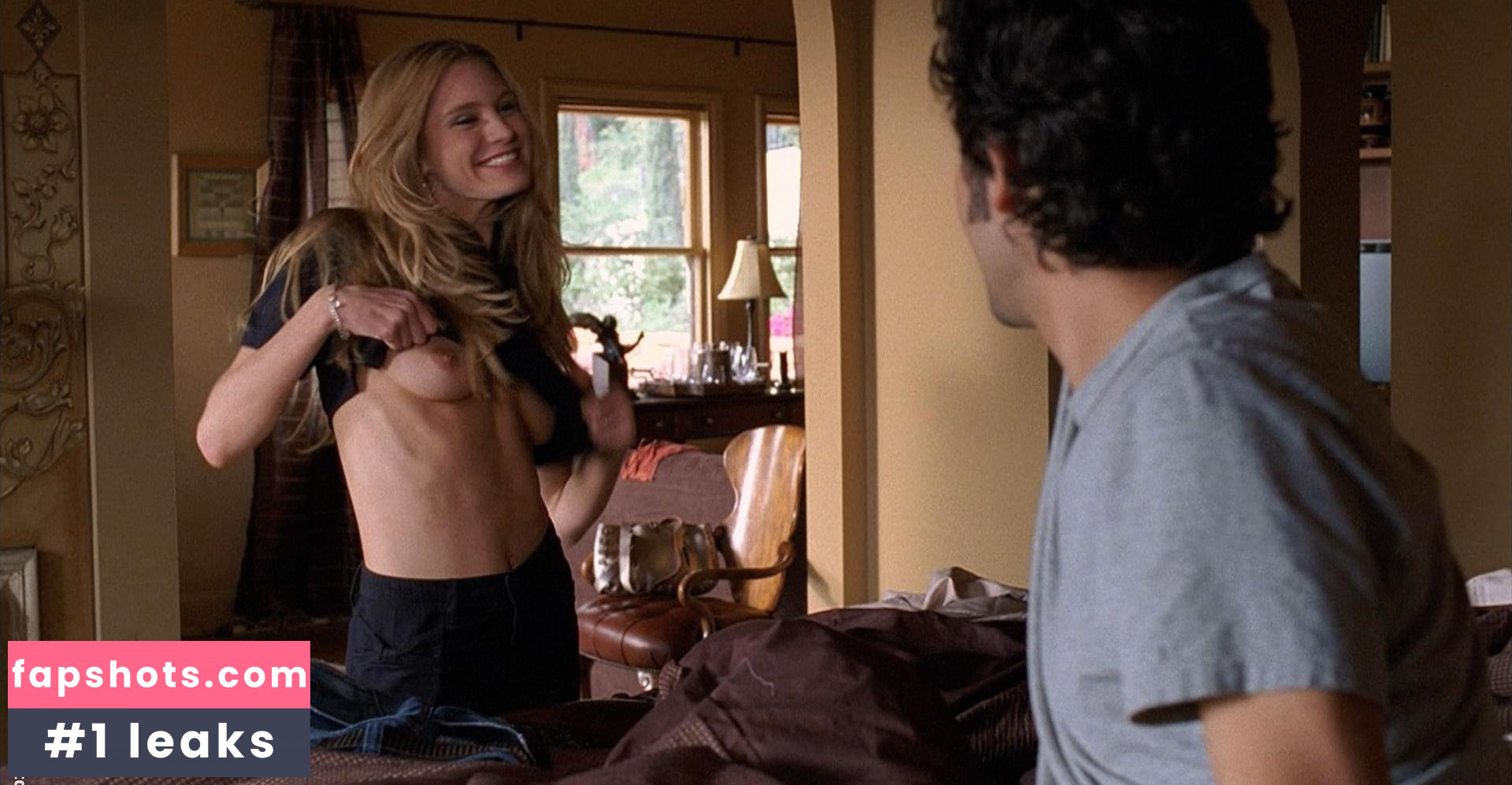 Emily Paul gallery photo #18