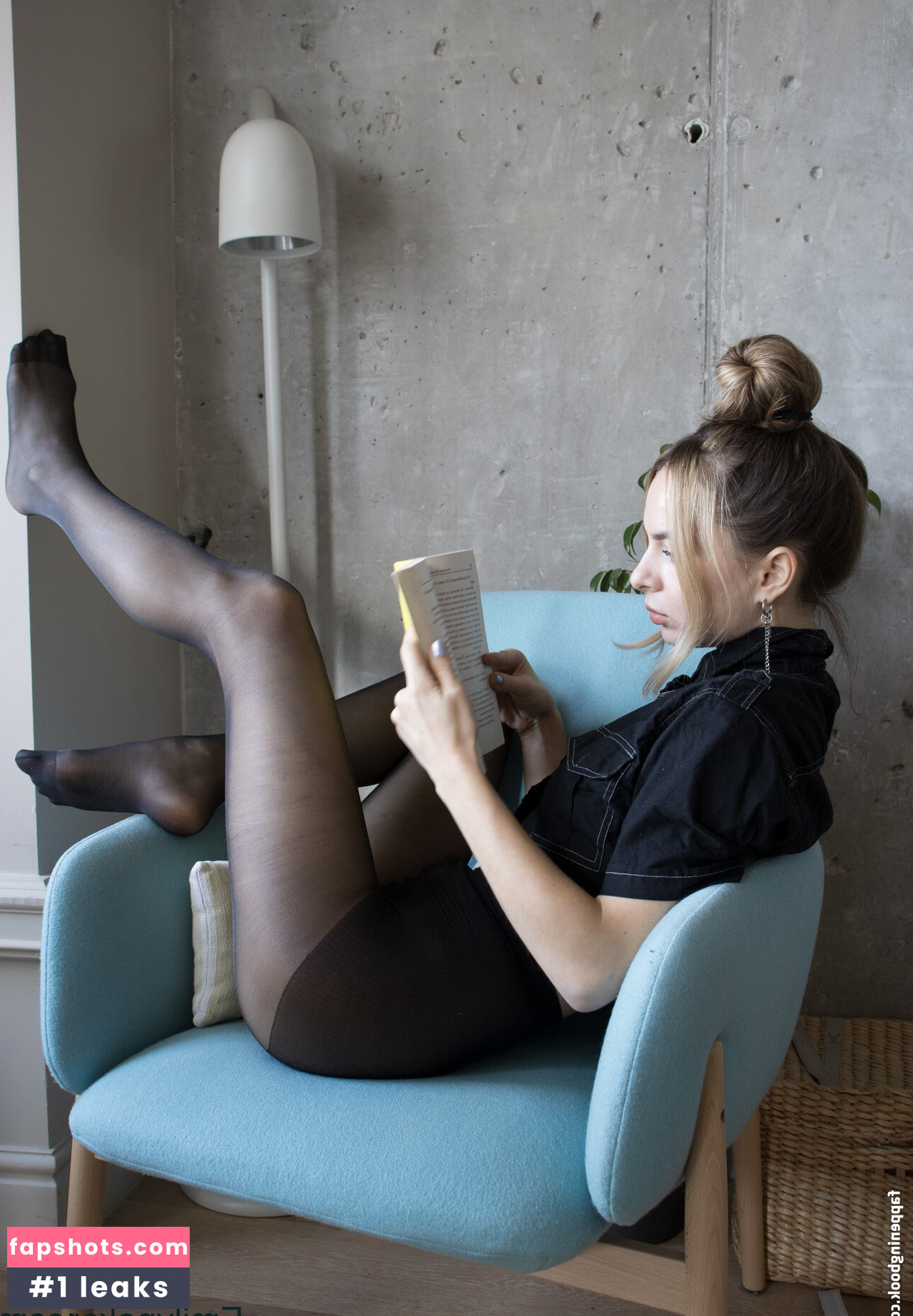 Emily Poker gallery photo #55