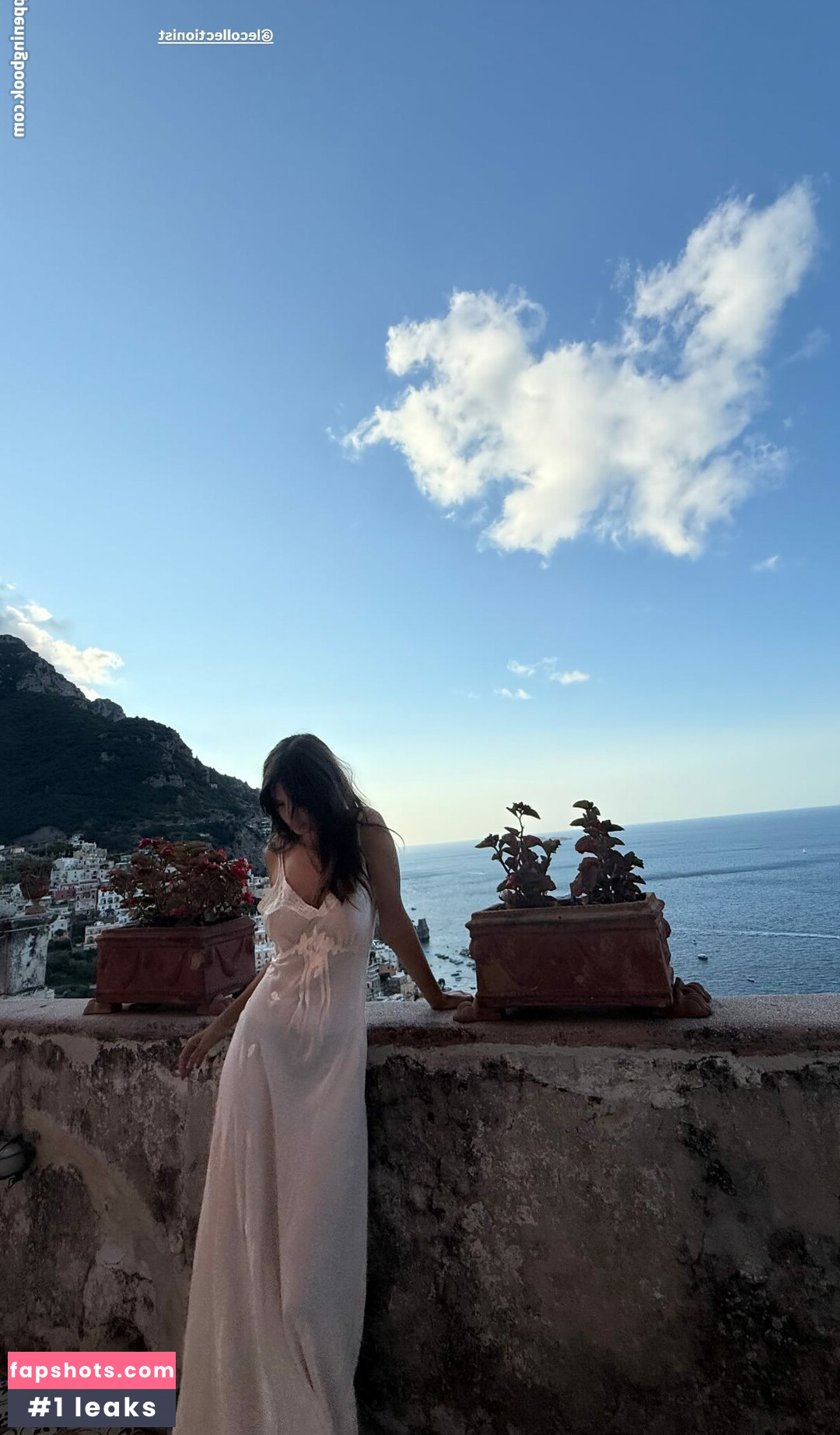 Emily Ratajkowski gallery photo #113