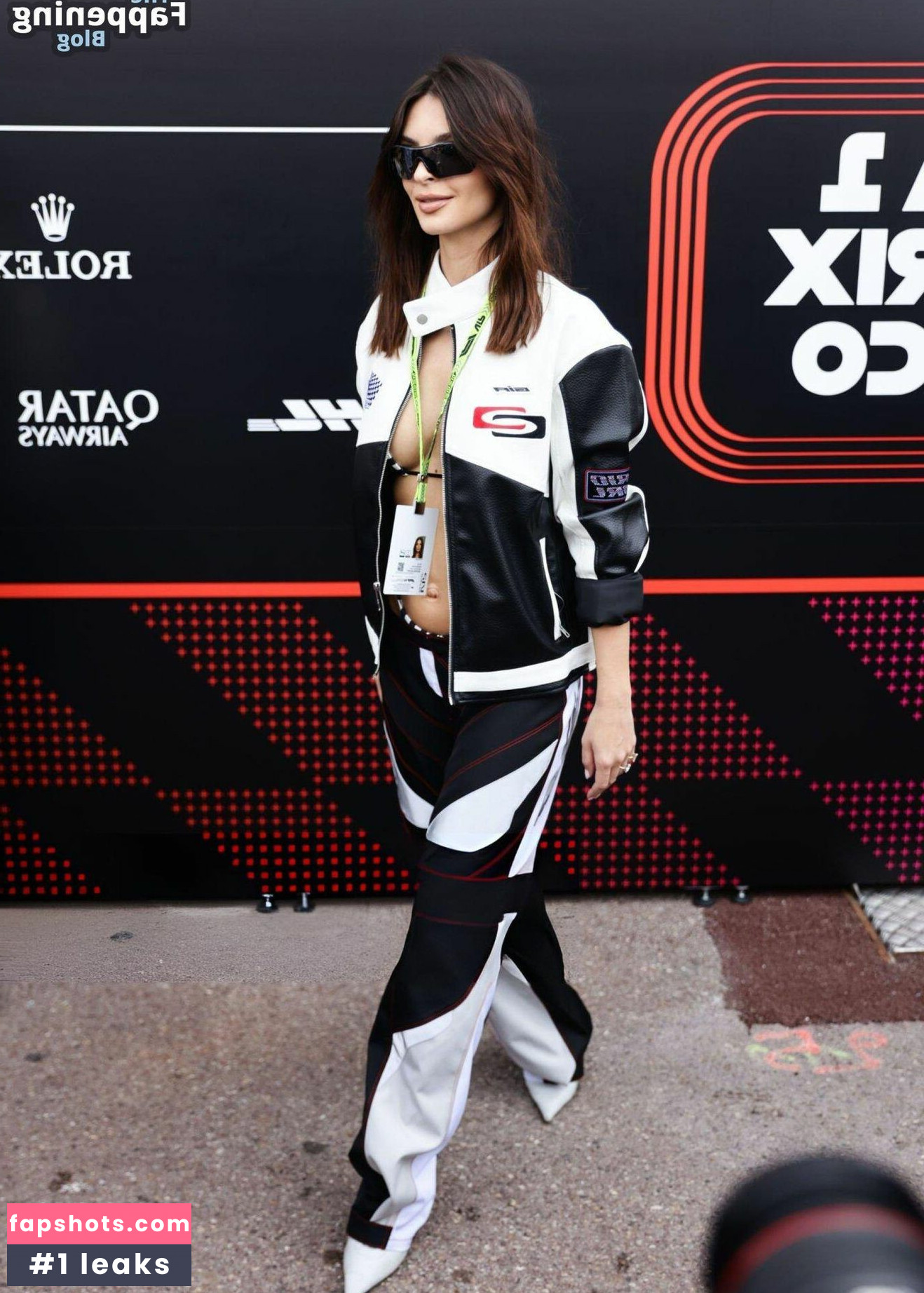 Emily Ratajkowski gallery photo #1539