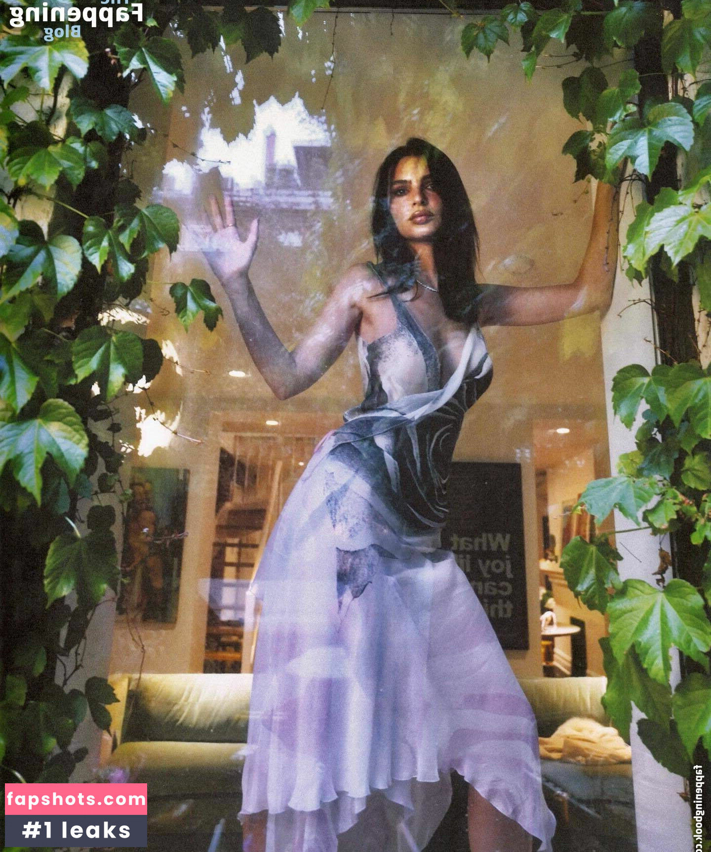 Emily Ratajkowski gallery photo #1573