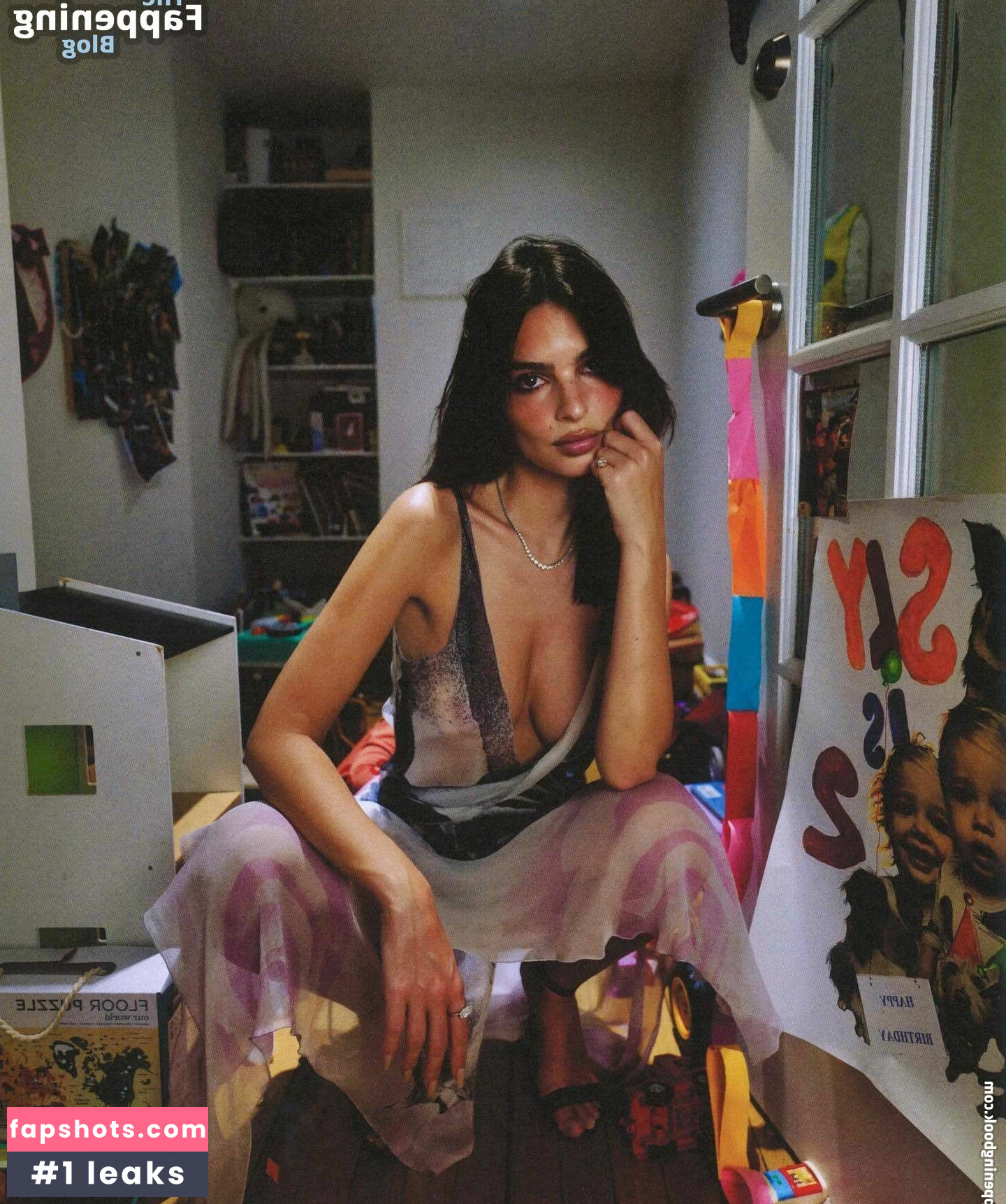 Emily Ratajkowski gallery photo #1578