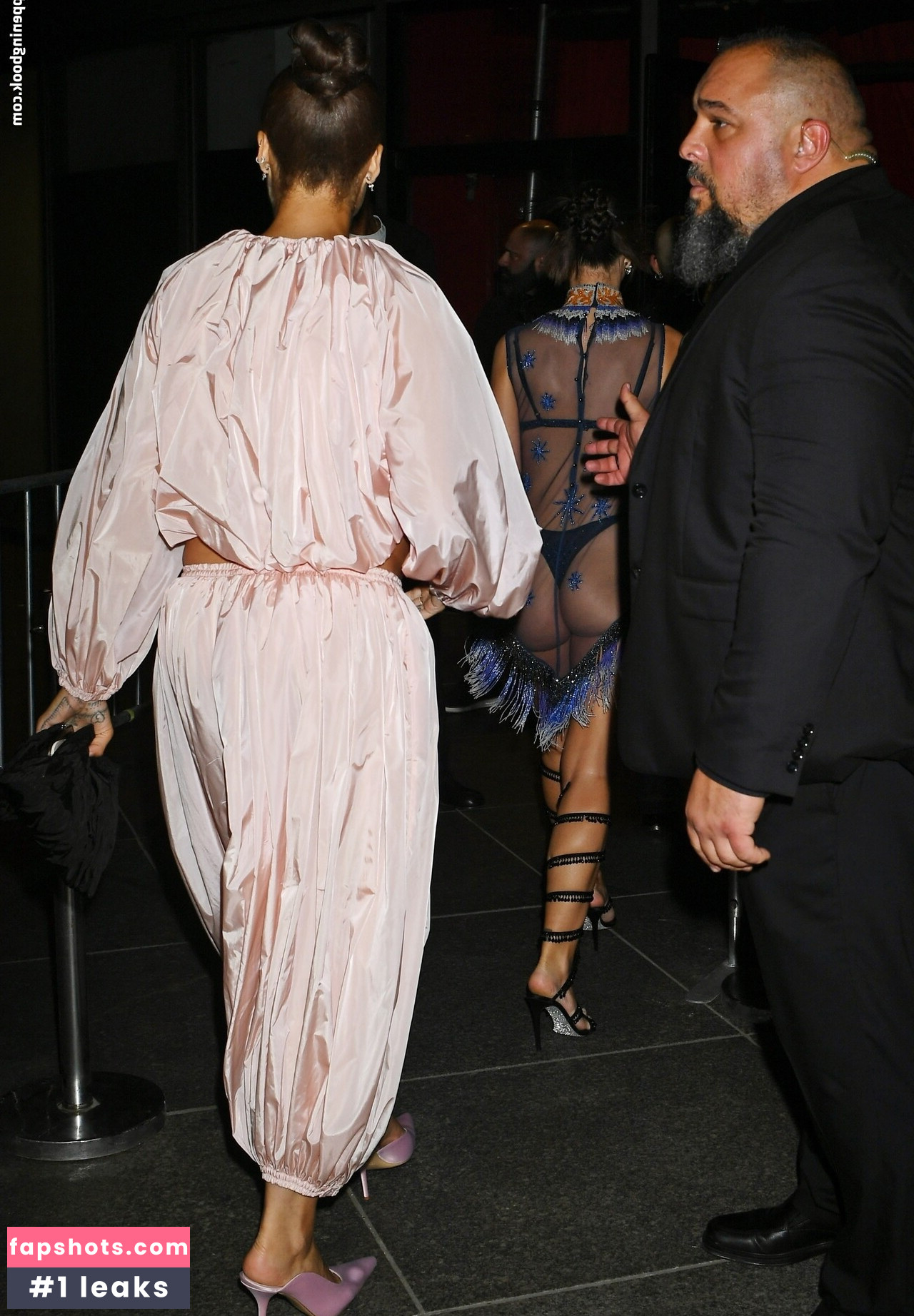 Emily Ratajkowski gallery photo #1628