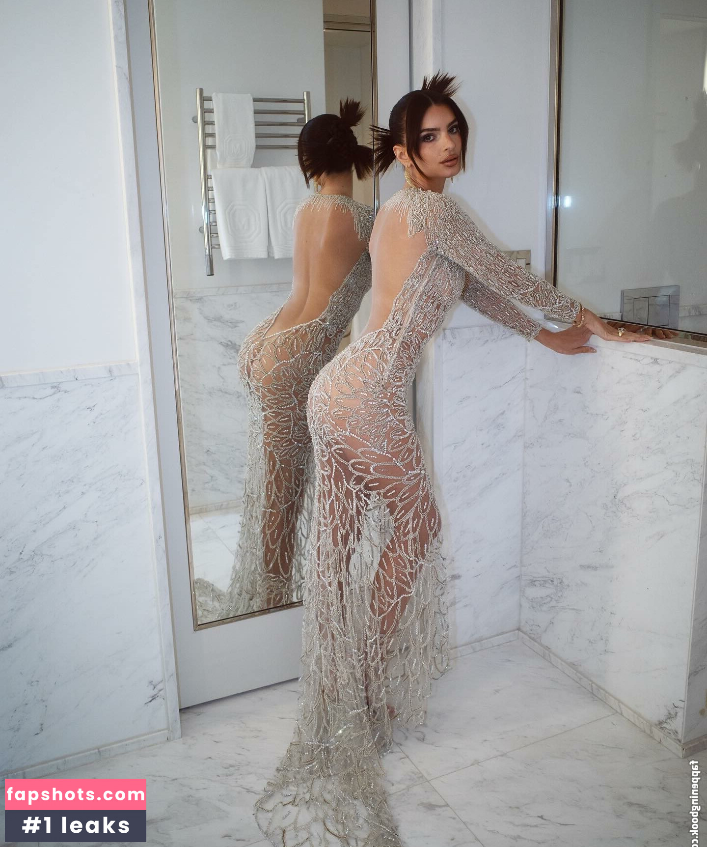 Emily Ratajkowski gallery photo #1632