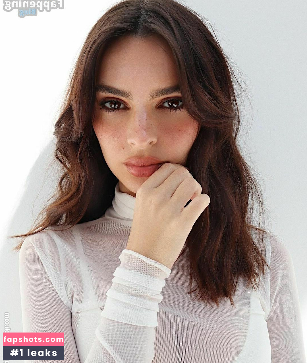 Emily Ratajkowski gallery photo #1754