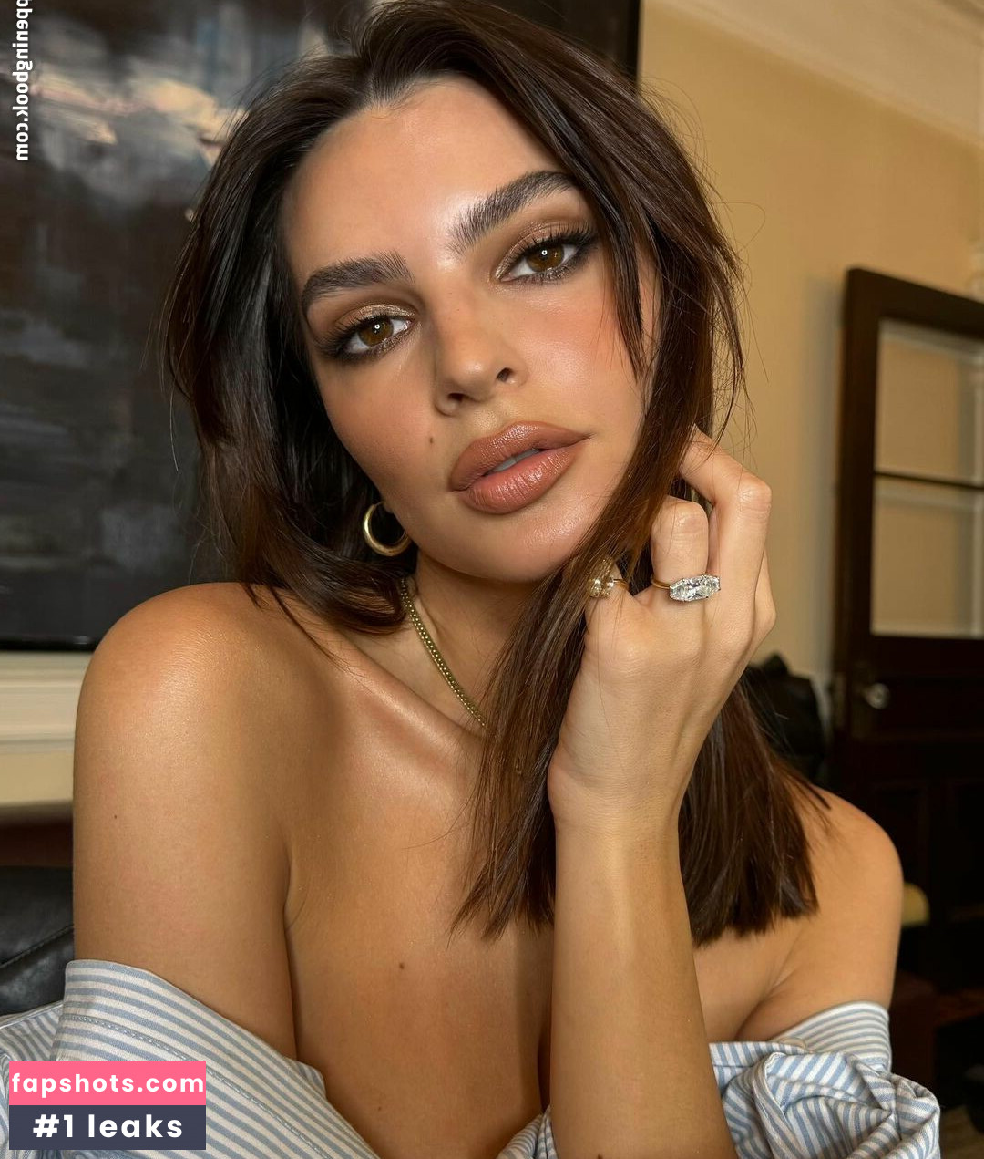 Emily Ratajkowski gallery photo #1765