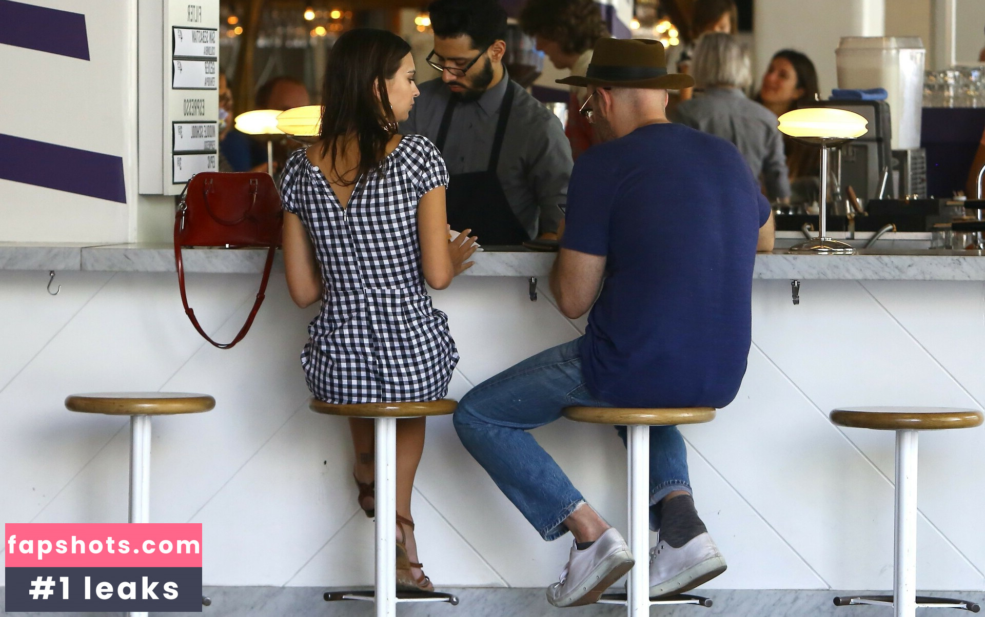 Emily Ratajkowski gallery photo #1848