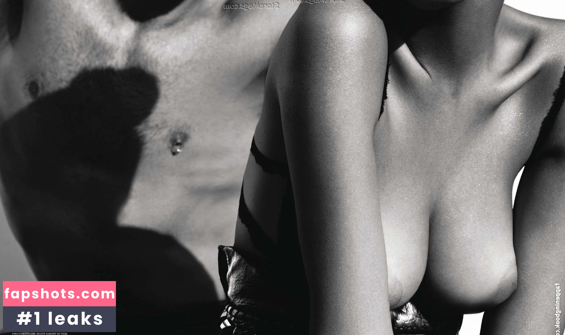 Emily Ratajkowski gallery photo #2099