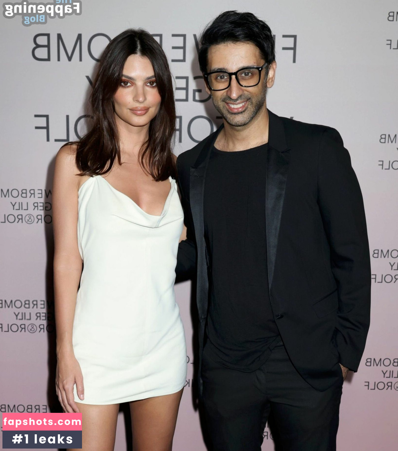 Emily Ratajkowski gallery photo #2296