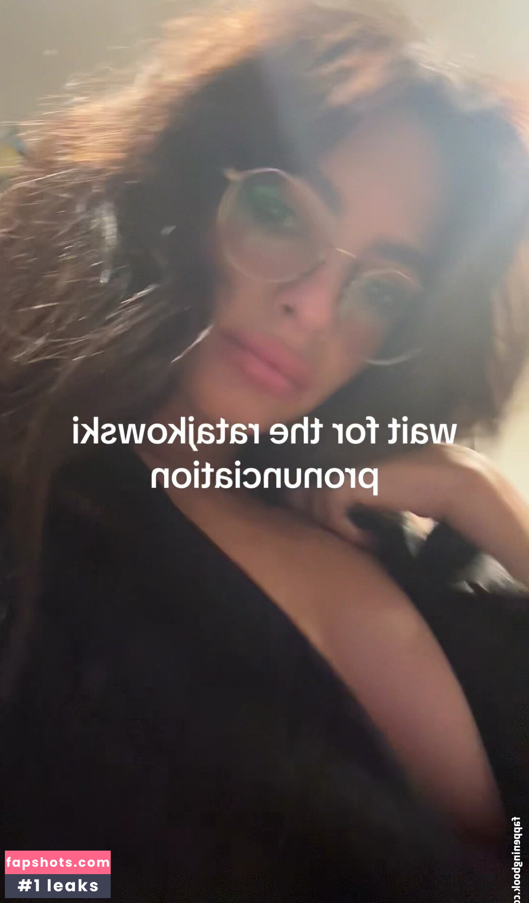 Emily Ratajkowski gallery photo #2534