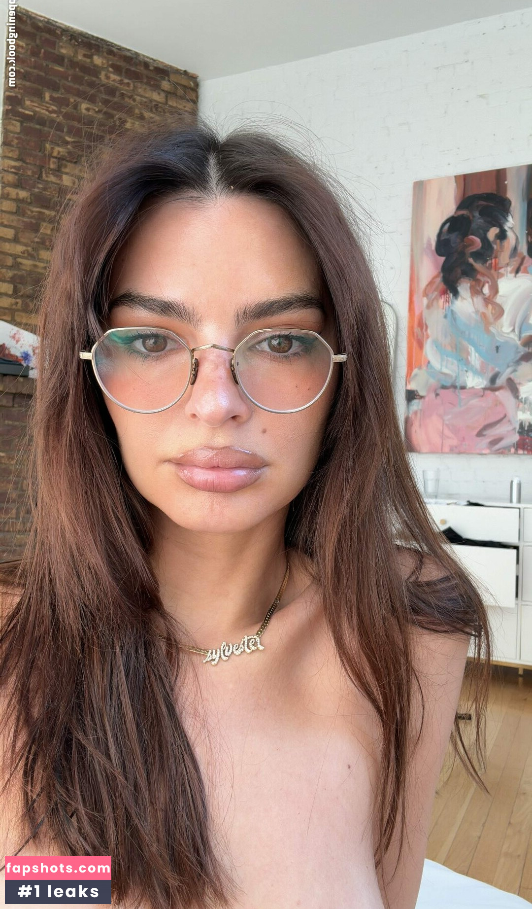 Emily Ratajkowski gallery photo #2644