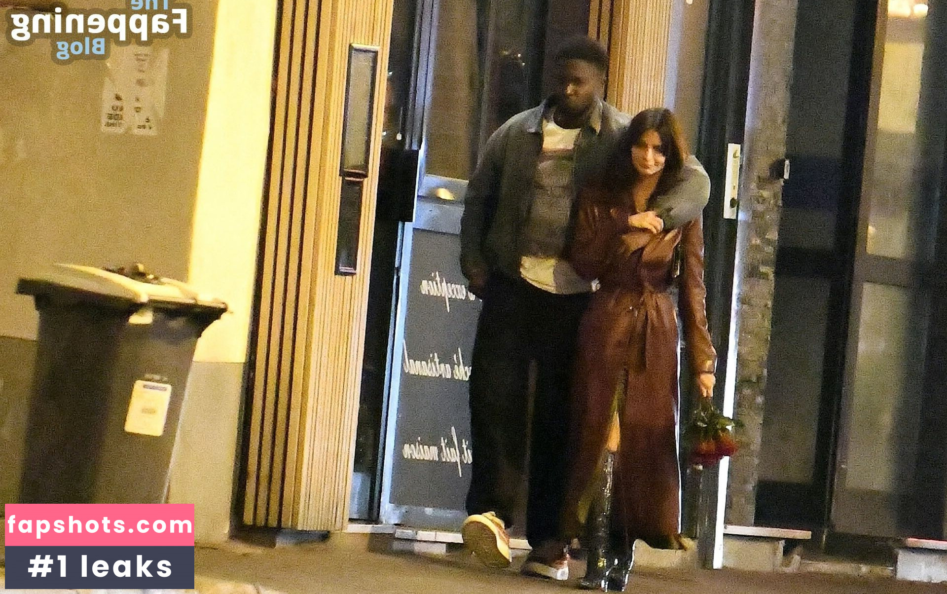 Emily Ratajkowski gallery photo #2955