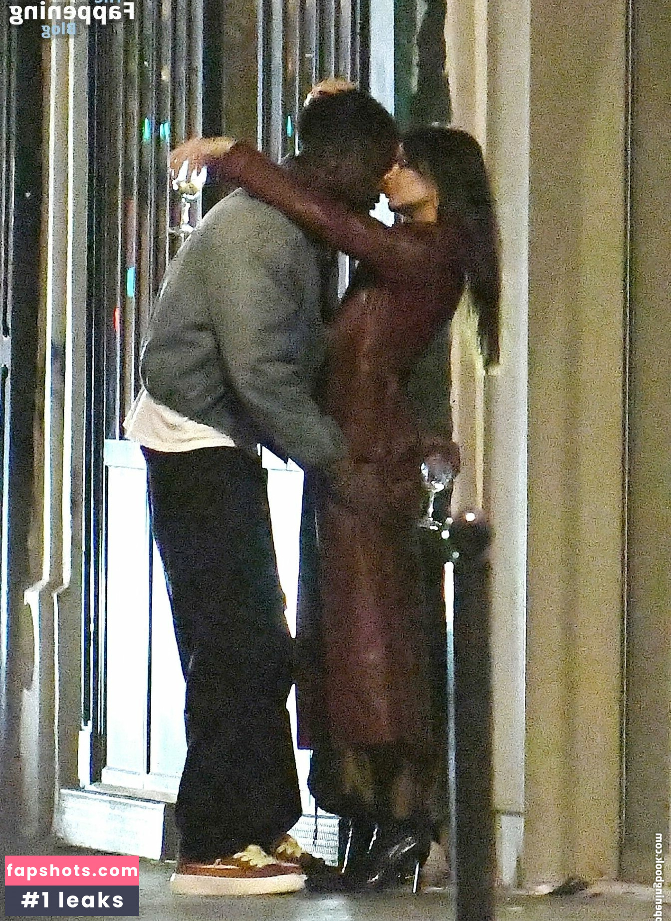 Emily Ratajkowski gallery photo #2964