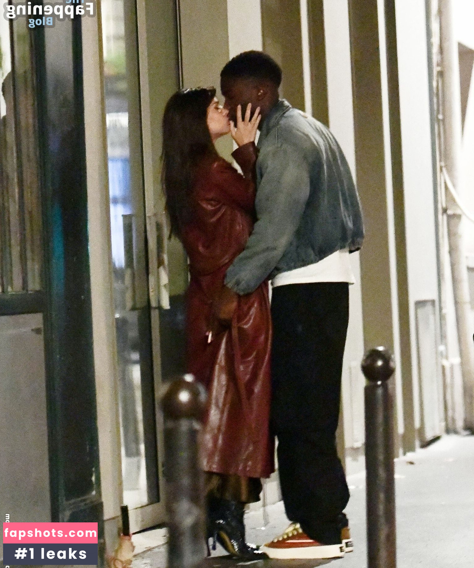 Emily Ratajkowski gallery photo #2971