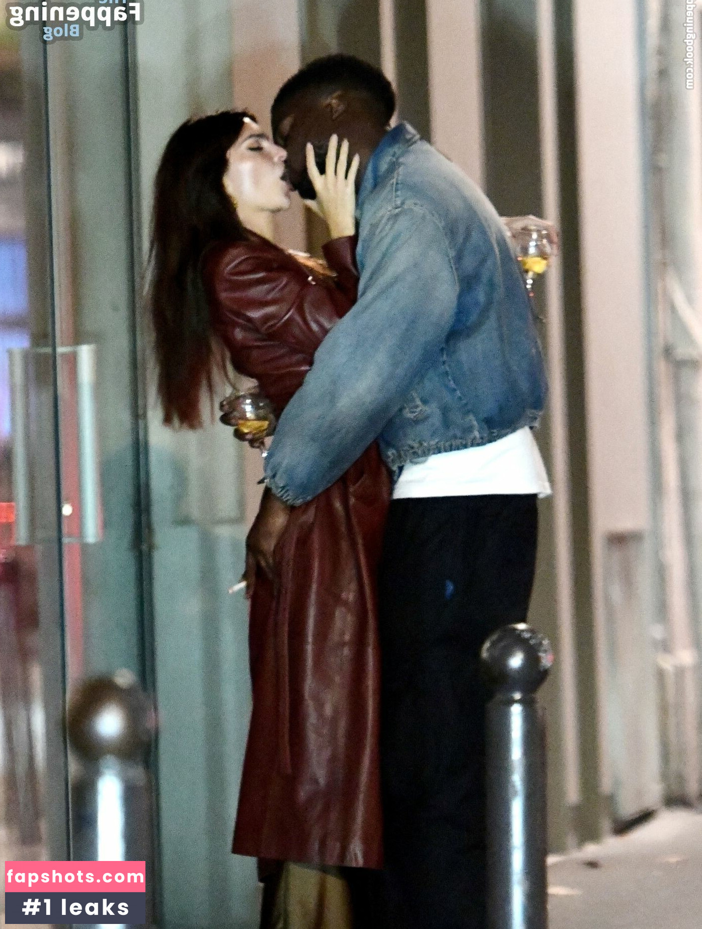 Emily Ratajkowski gallery photo #2978