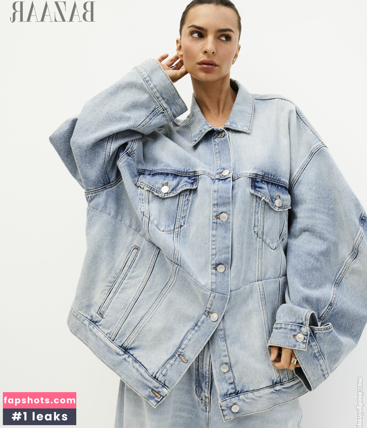 Emily Ratajkowski gallery photo #3093