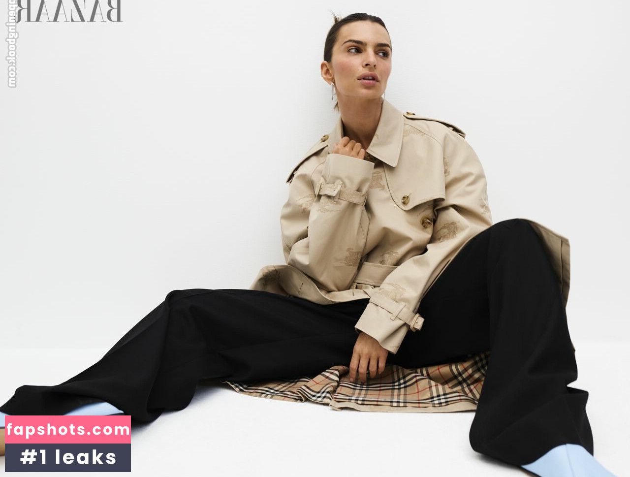 Emily Ratajkowski gallery photo #3096