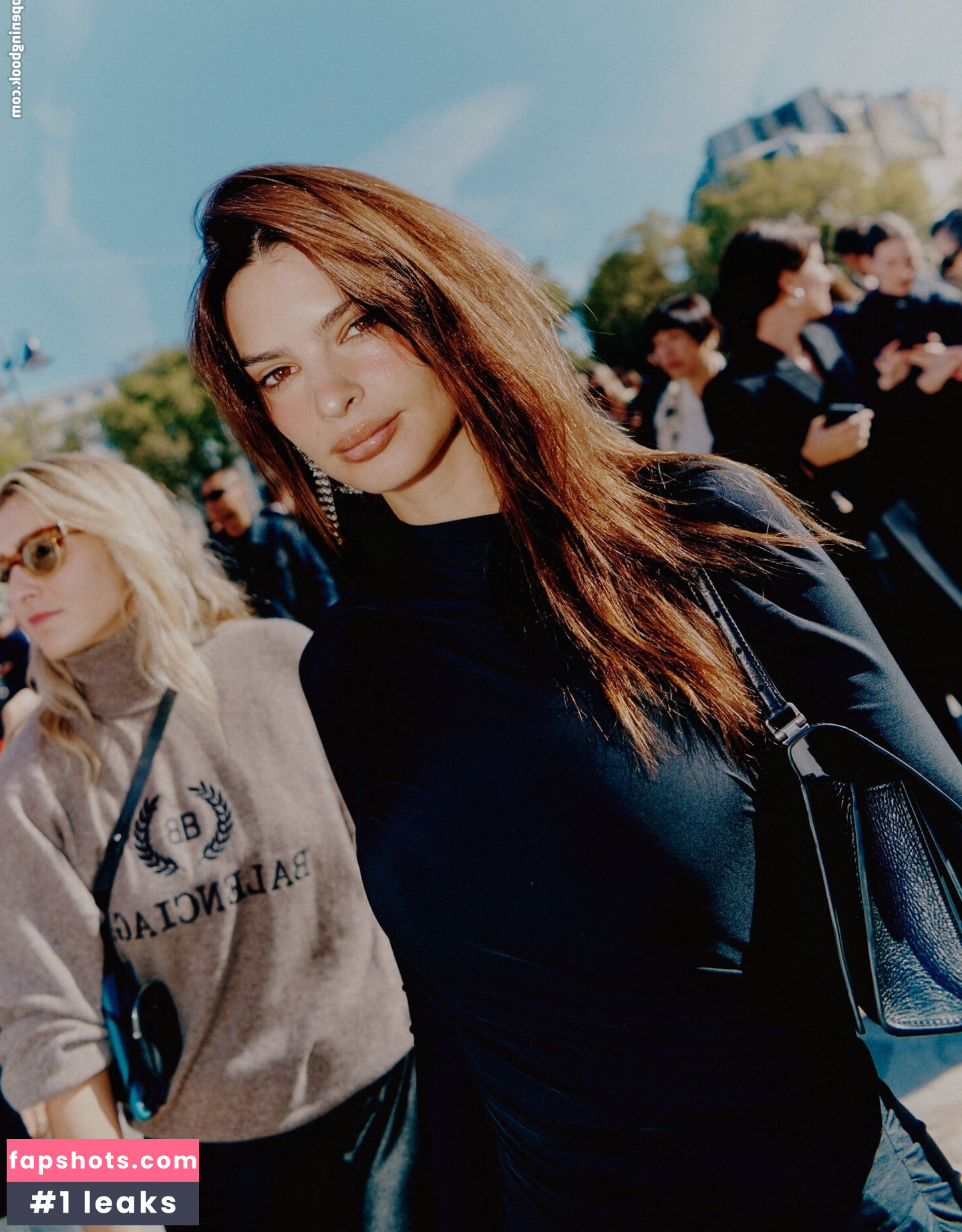 Emily Ratajkowski gallery photo #3174