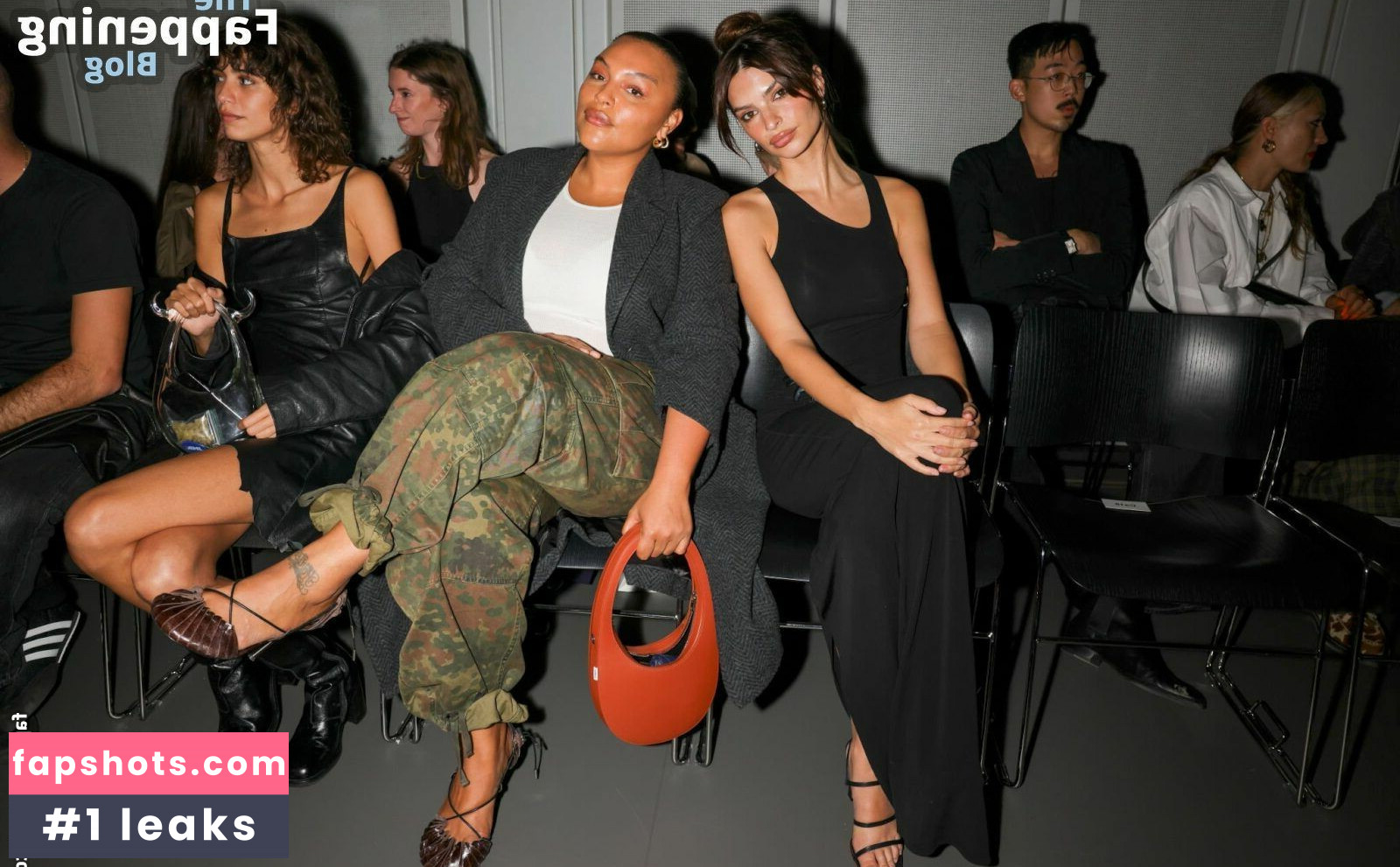 Emily Ratajkowski gallery photo #3299