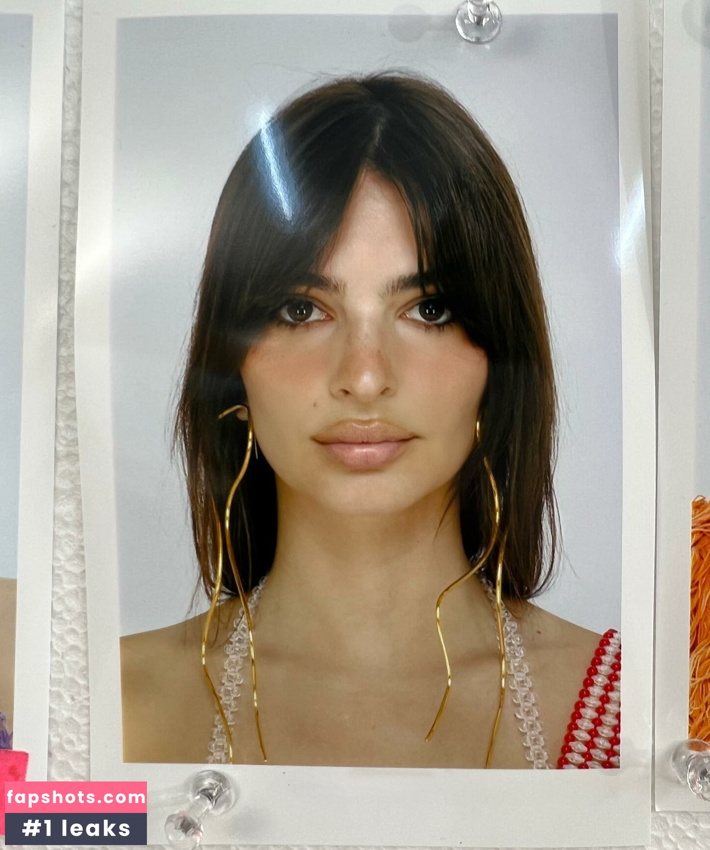 Emily Ratajkowski gallery photo #3392