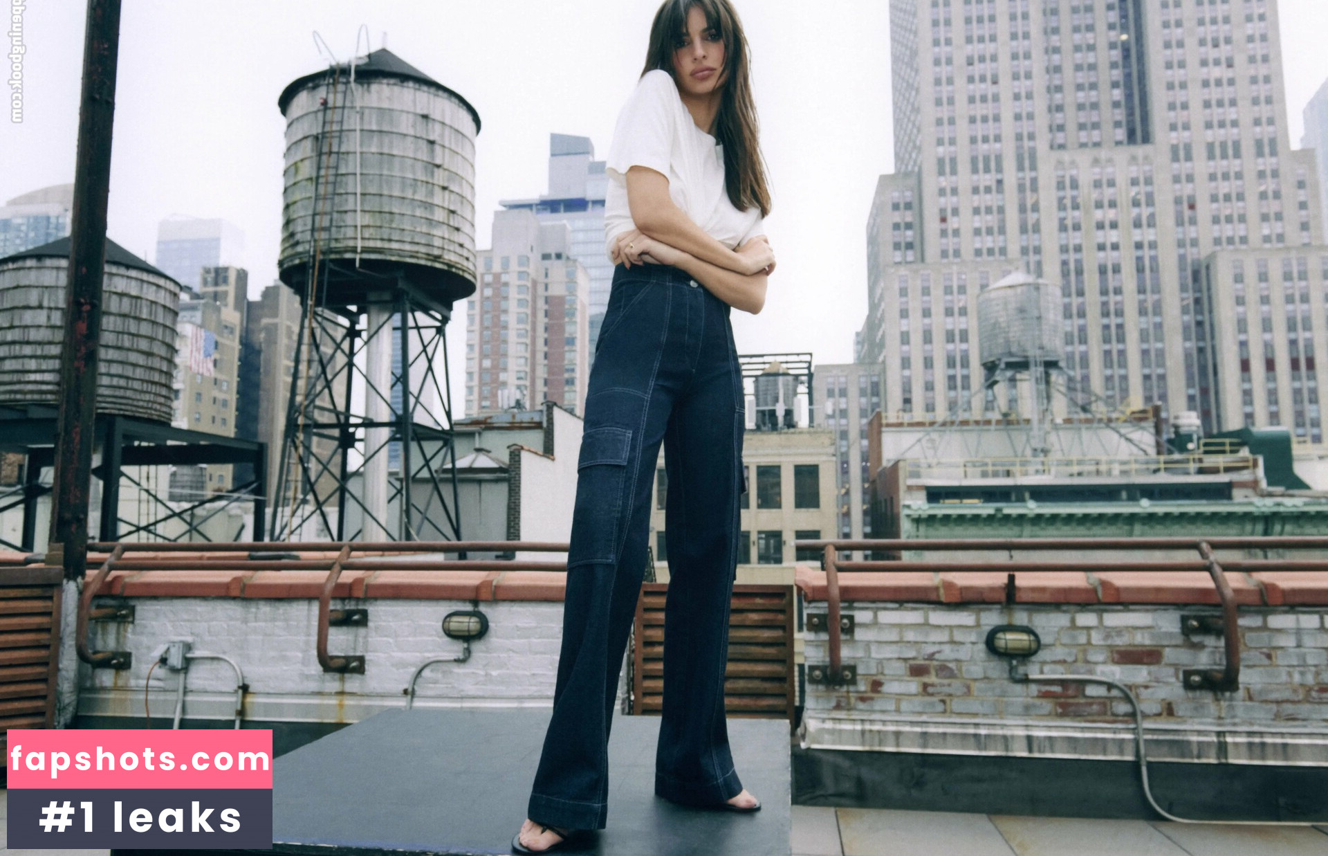 Emily Ratajkowski gallery photo #3565