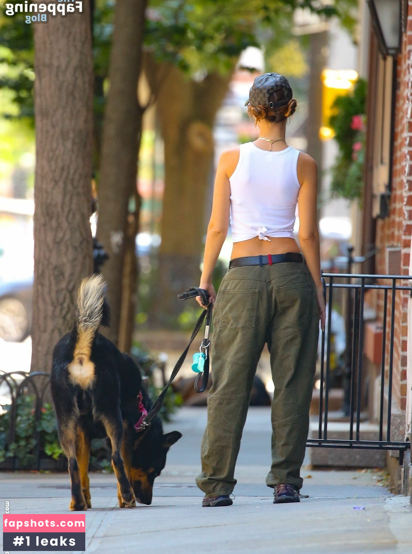 Emily Ratajkowski gallery photo #4207