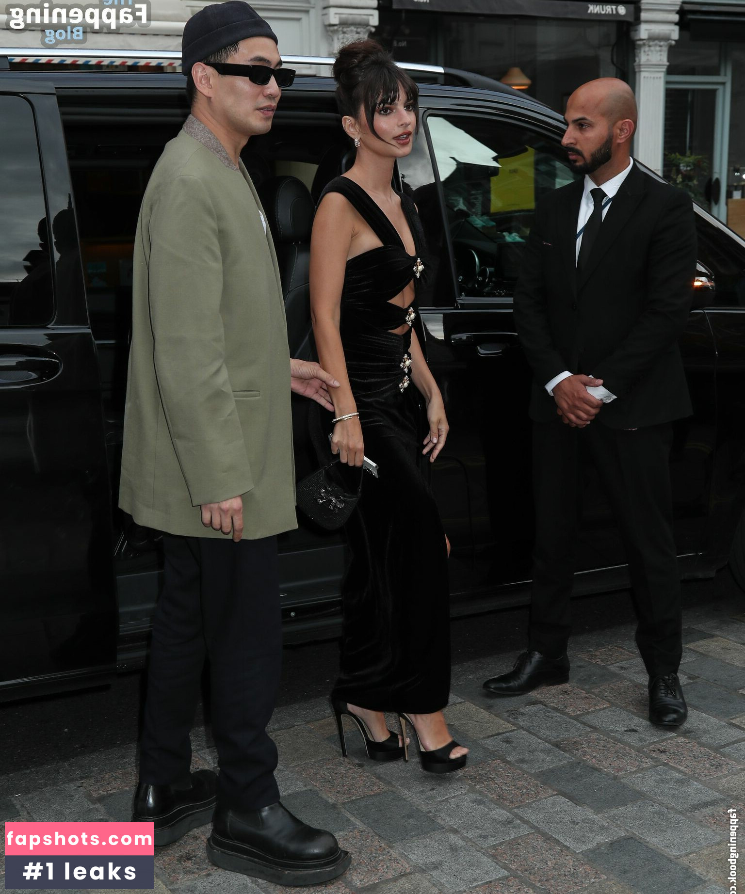 Emily Ratajkowski gallery photo #4496